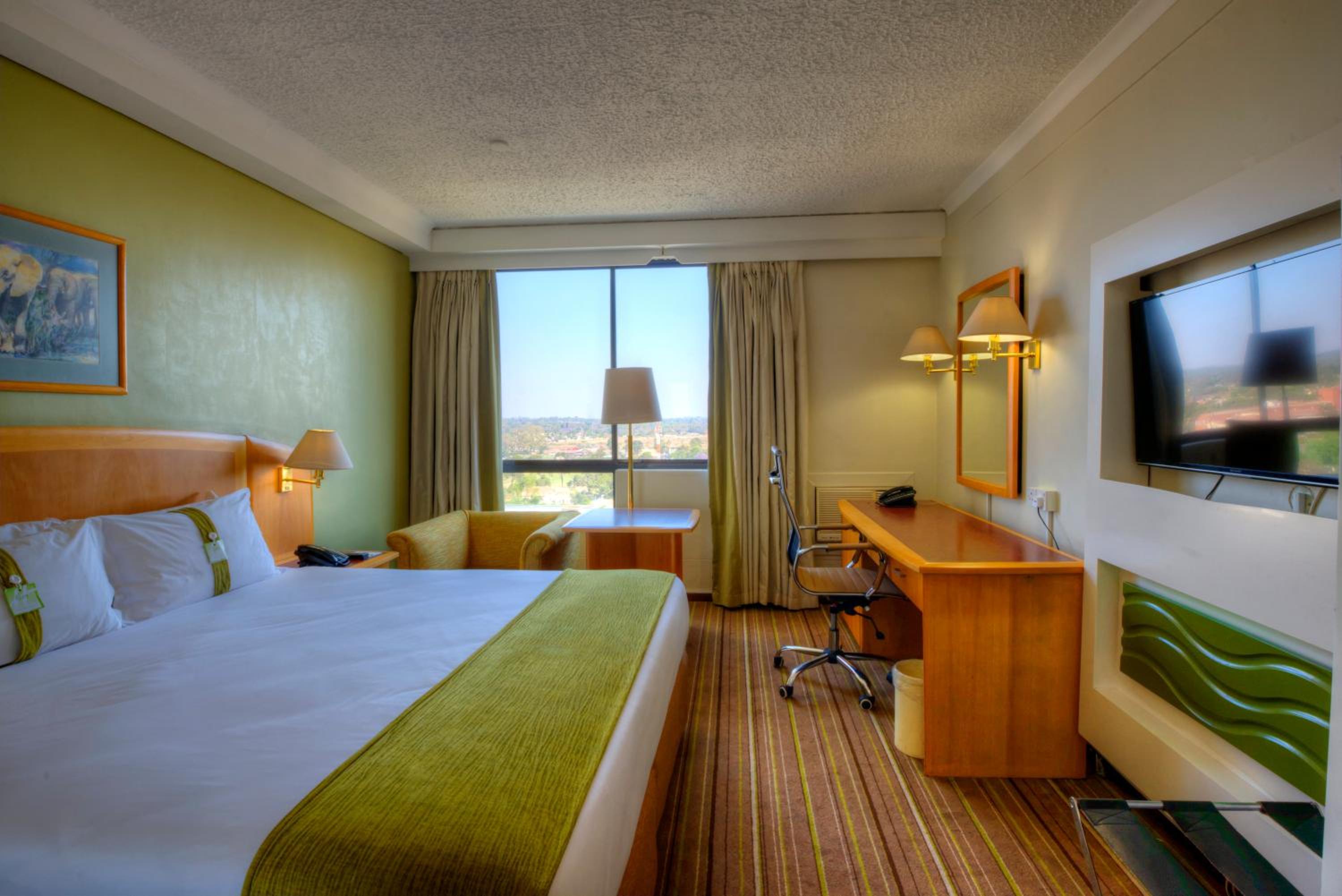 Standard King Room photo 3