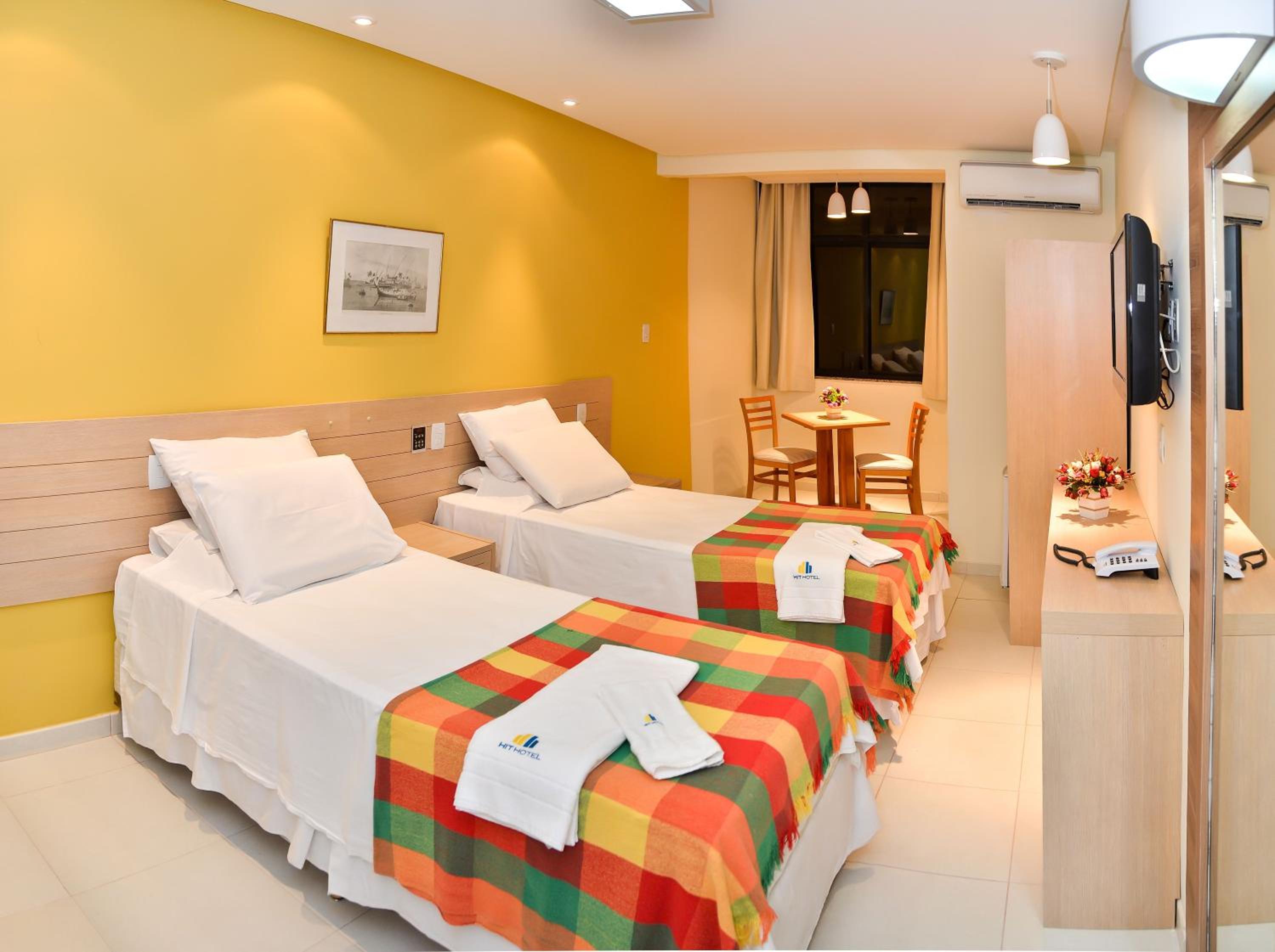 Standard Twin Room photo 2