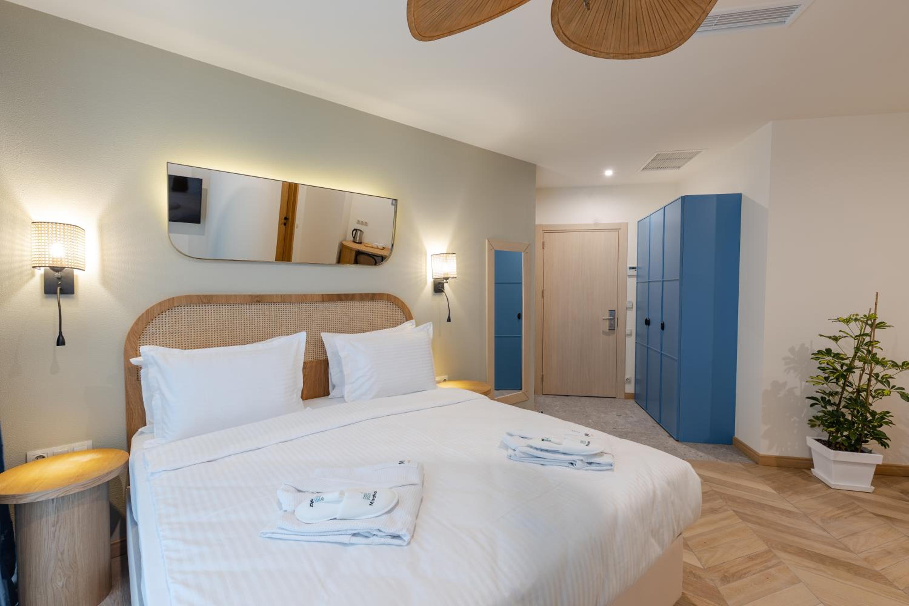 Standard Double Room - Photo 5