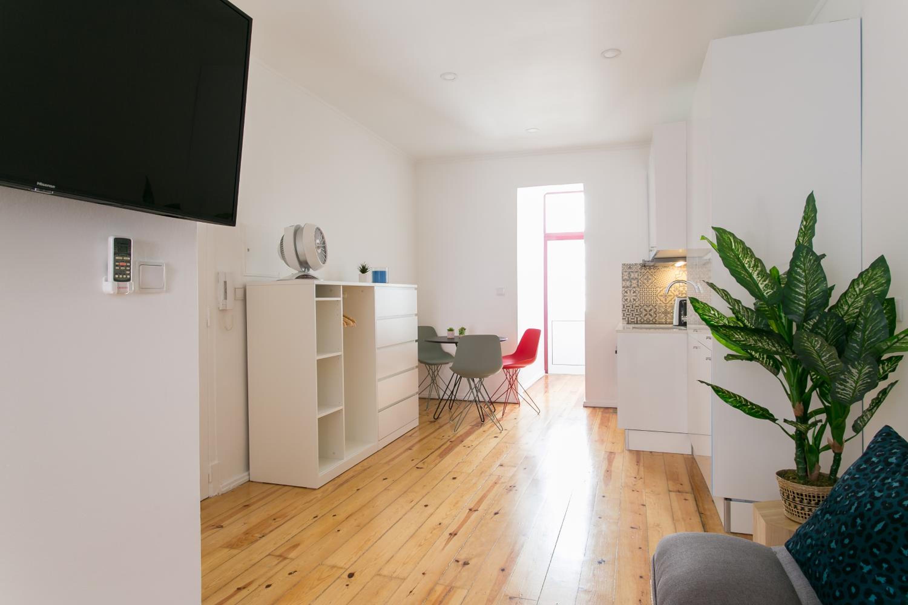 Apartment - Photo 5