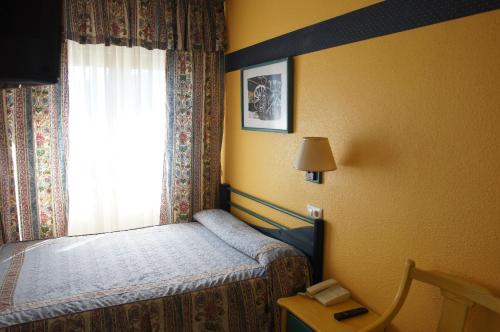 Single Room photo 2