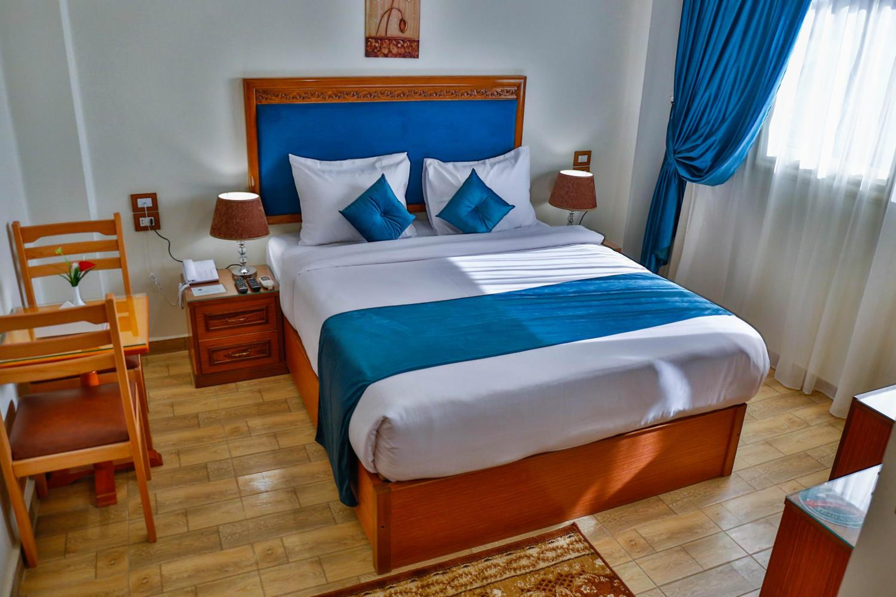 Standard Double or Twin Room - Photo 1