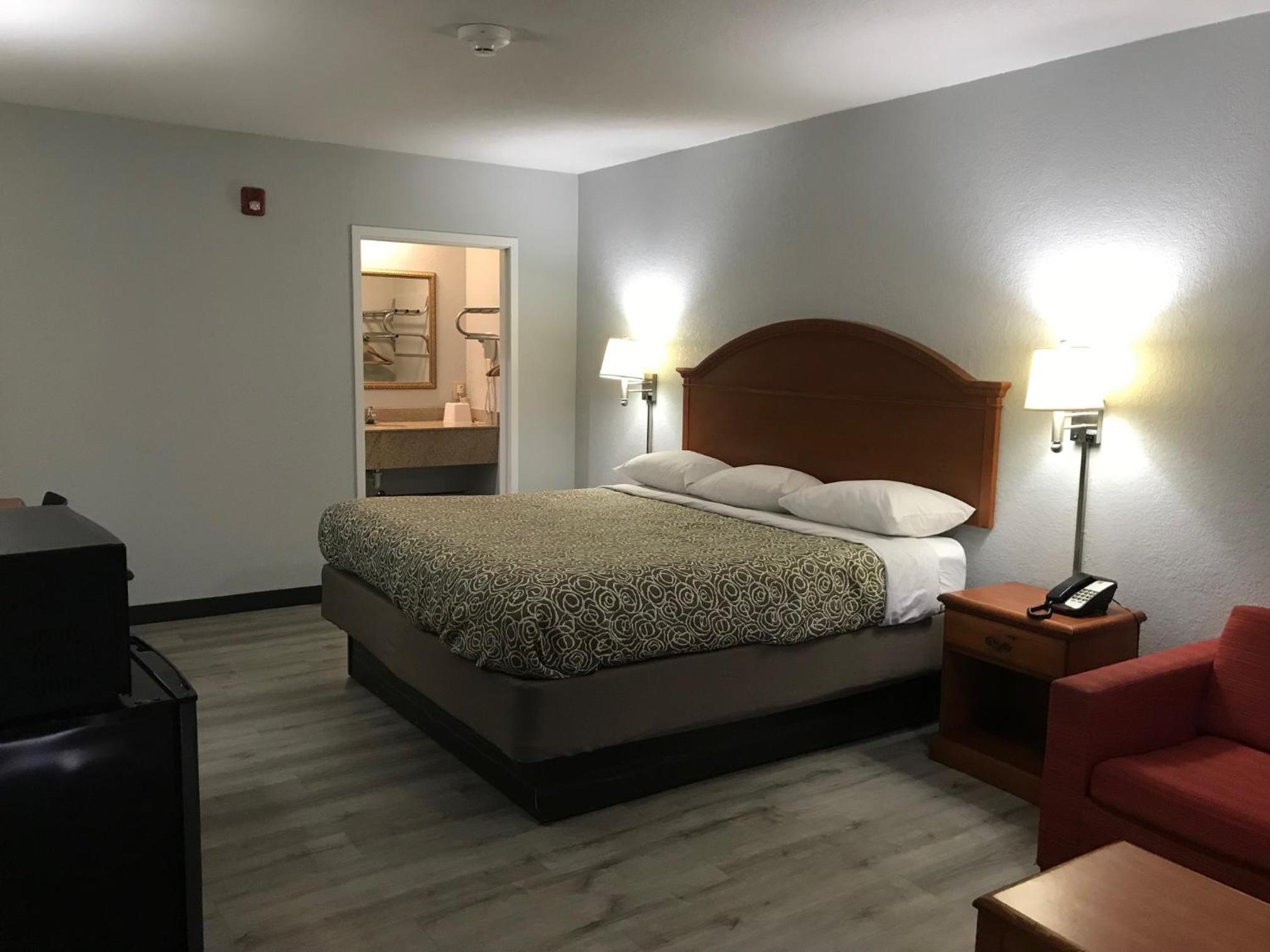 King Room - Non-Smoking
