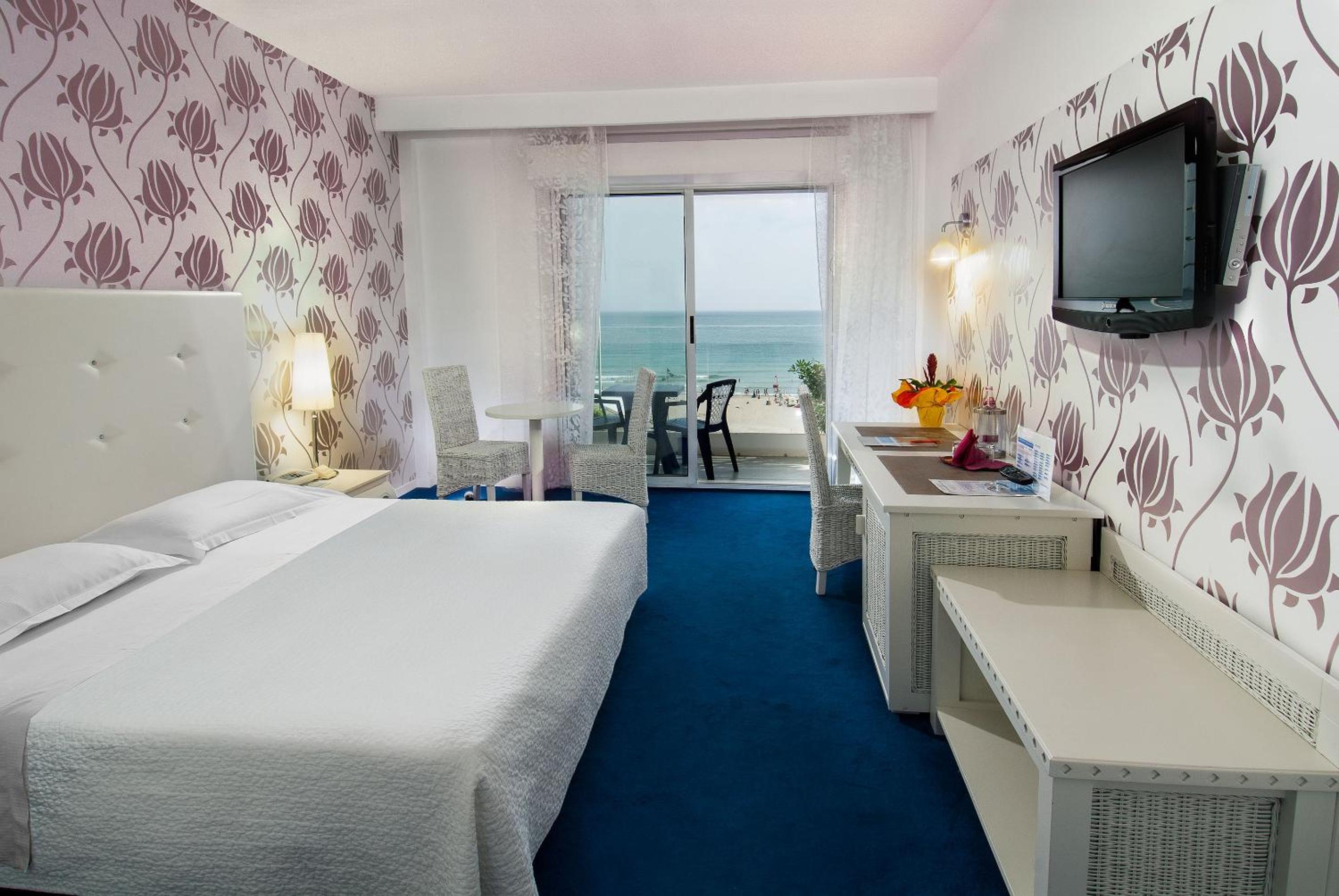 Double Room With Sea View photo 2
