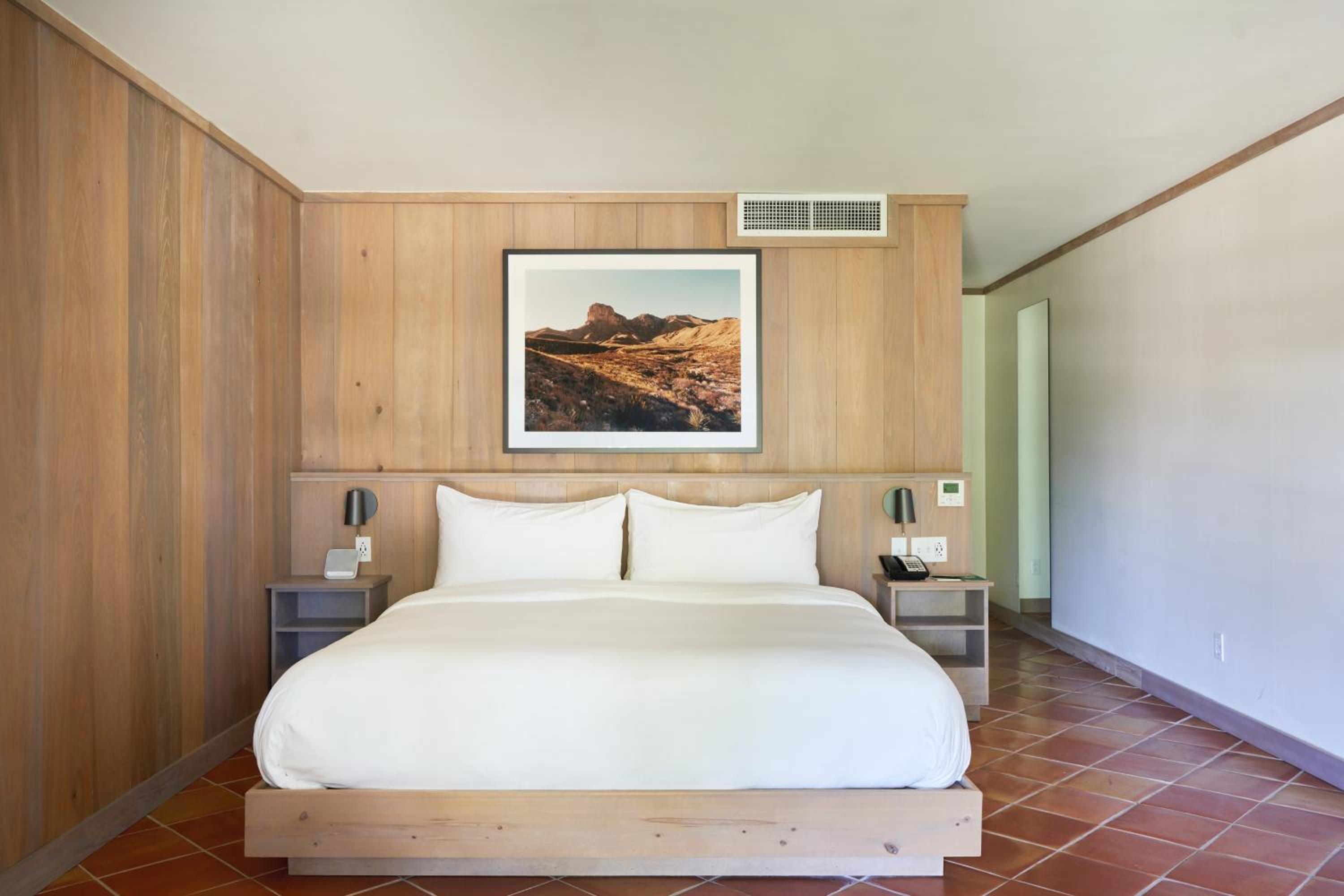 King Room with Pool View - Photo 1