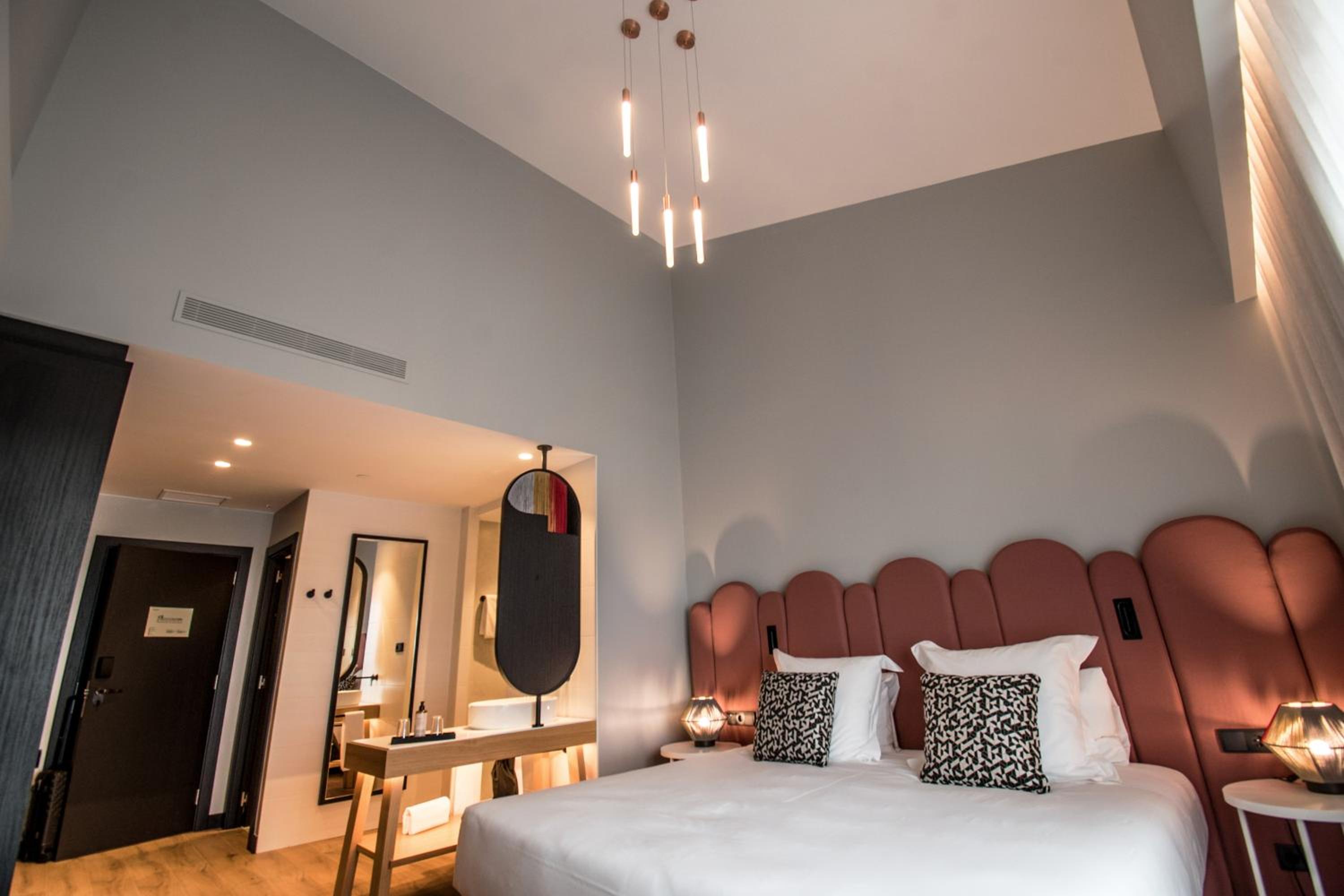 Executive Room - Photo 3