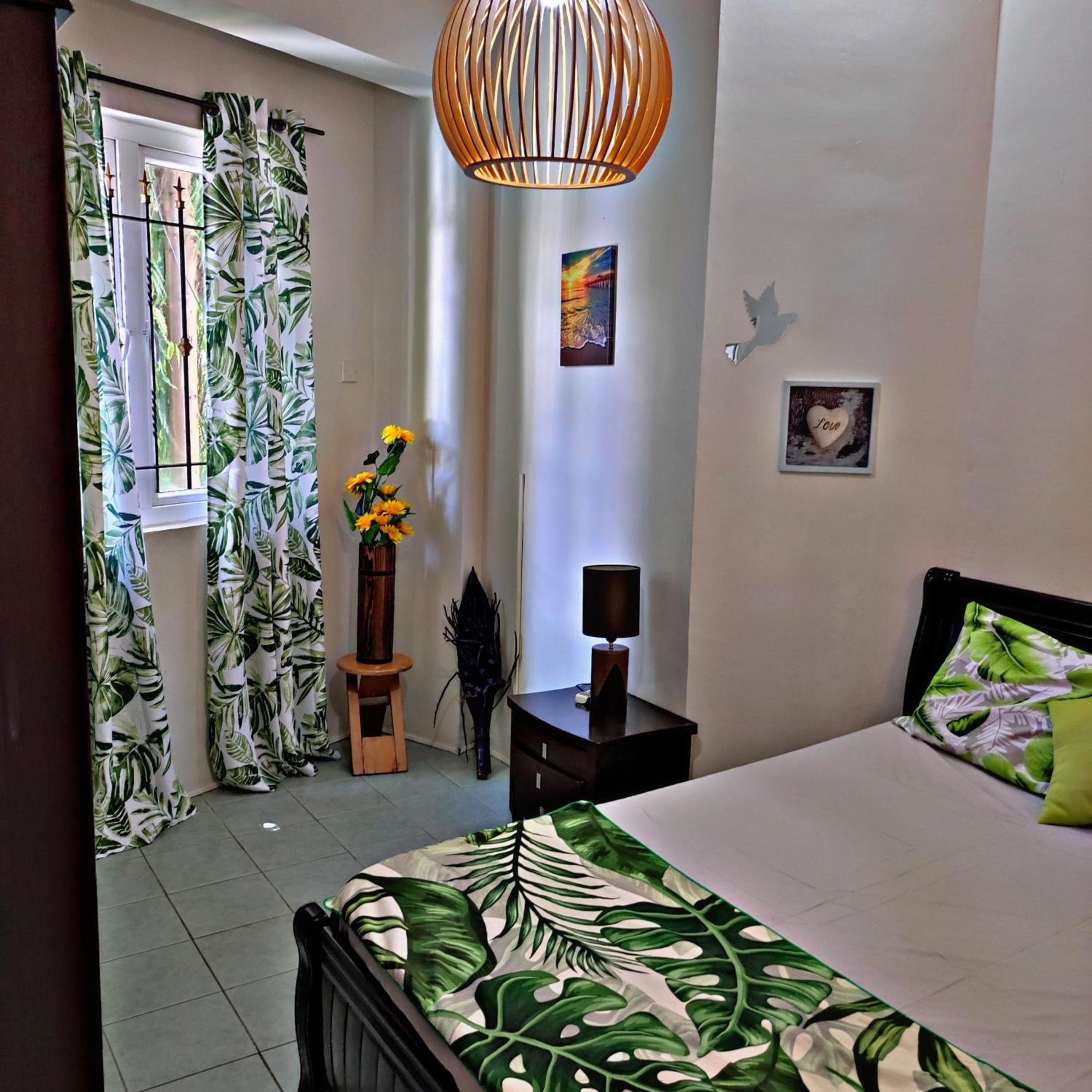 Apartment with Balcony photo 2