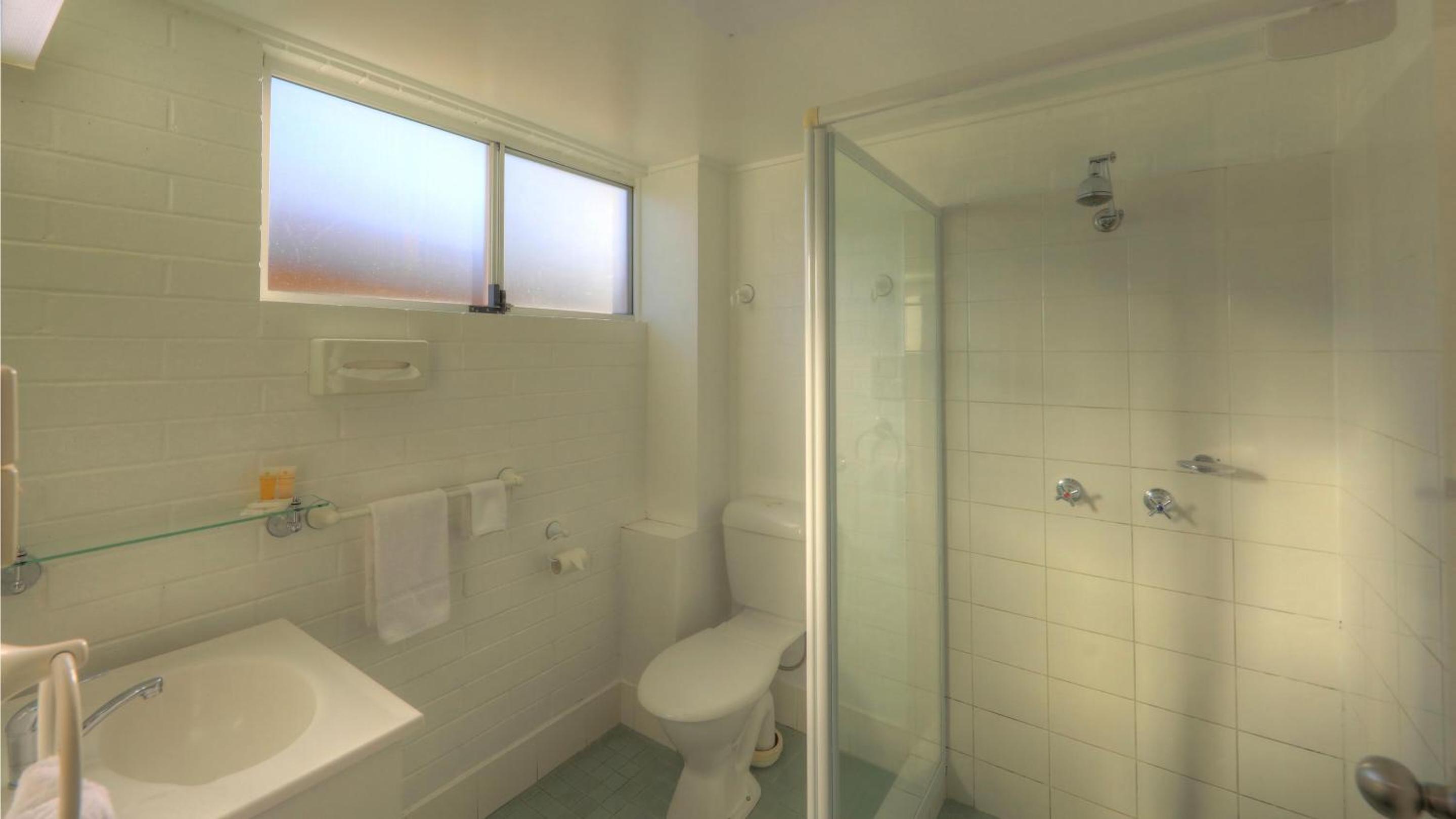 Queen Room with Balcony photo 3
