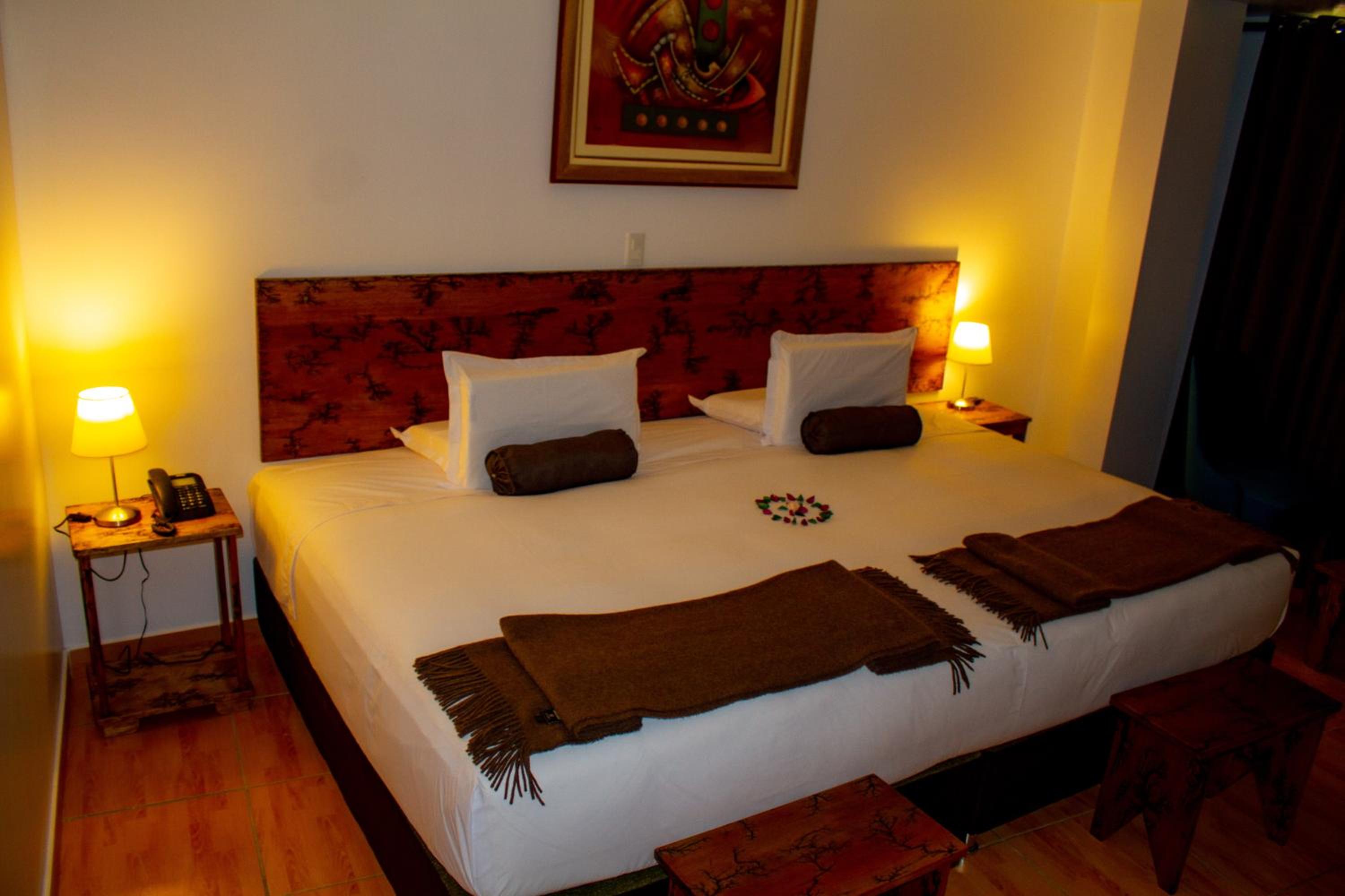 Superior King Room - Photo 20