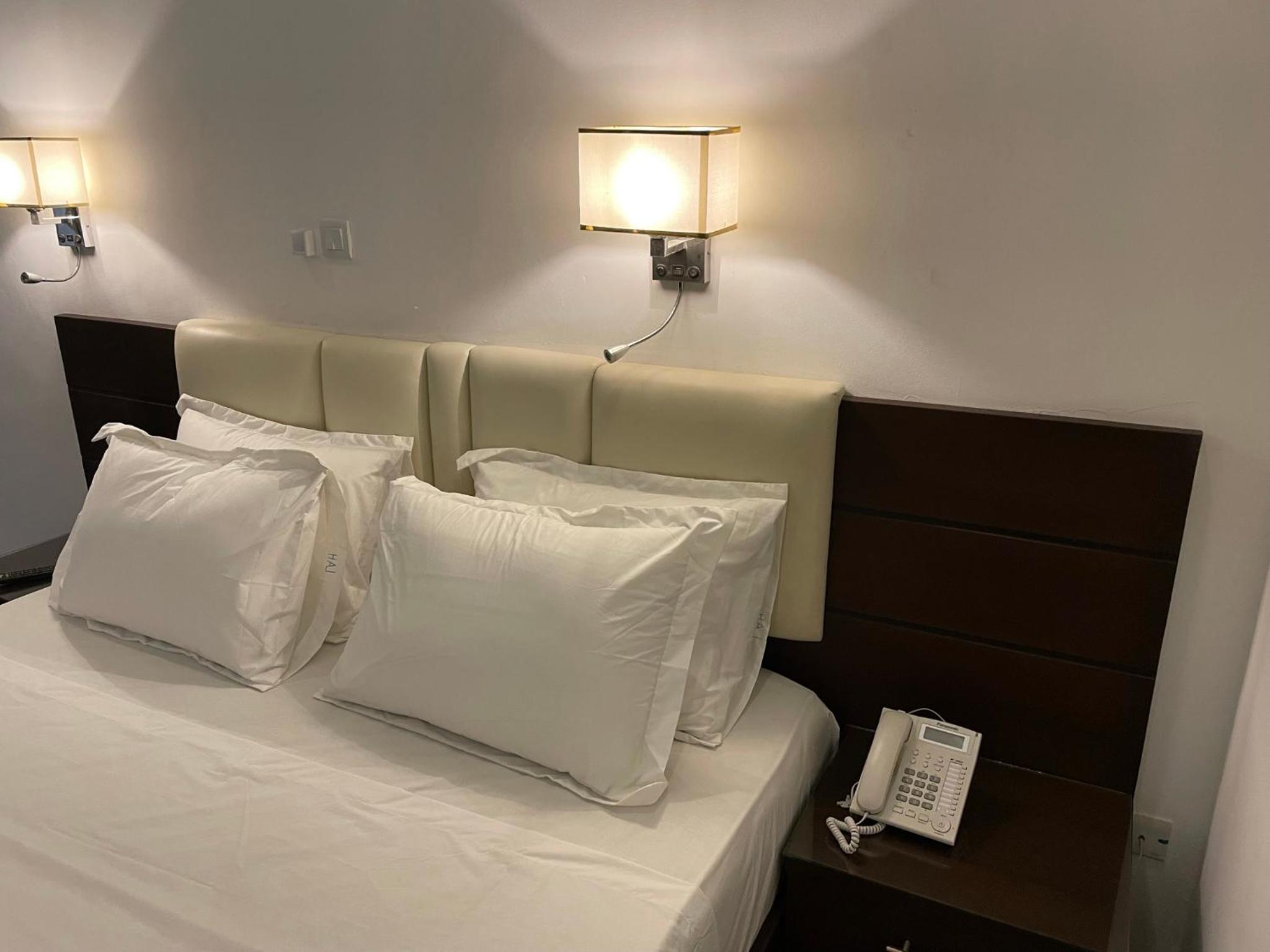 Deluxe Triple Room photo 2