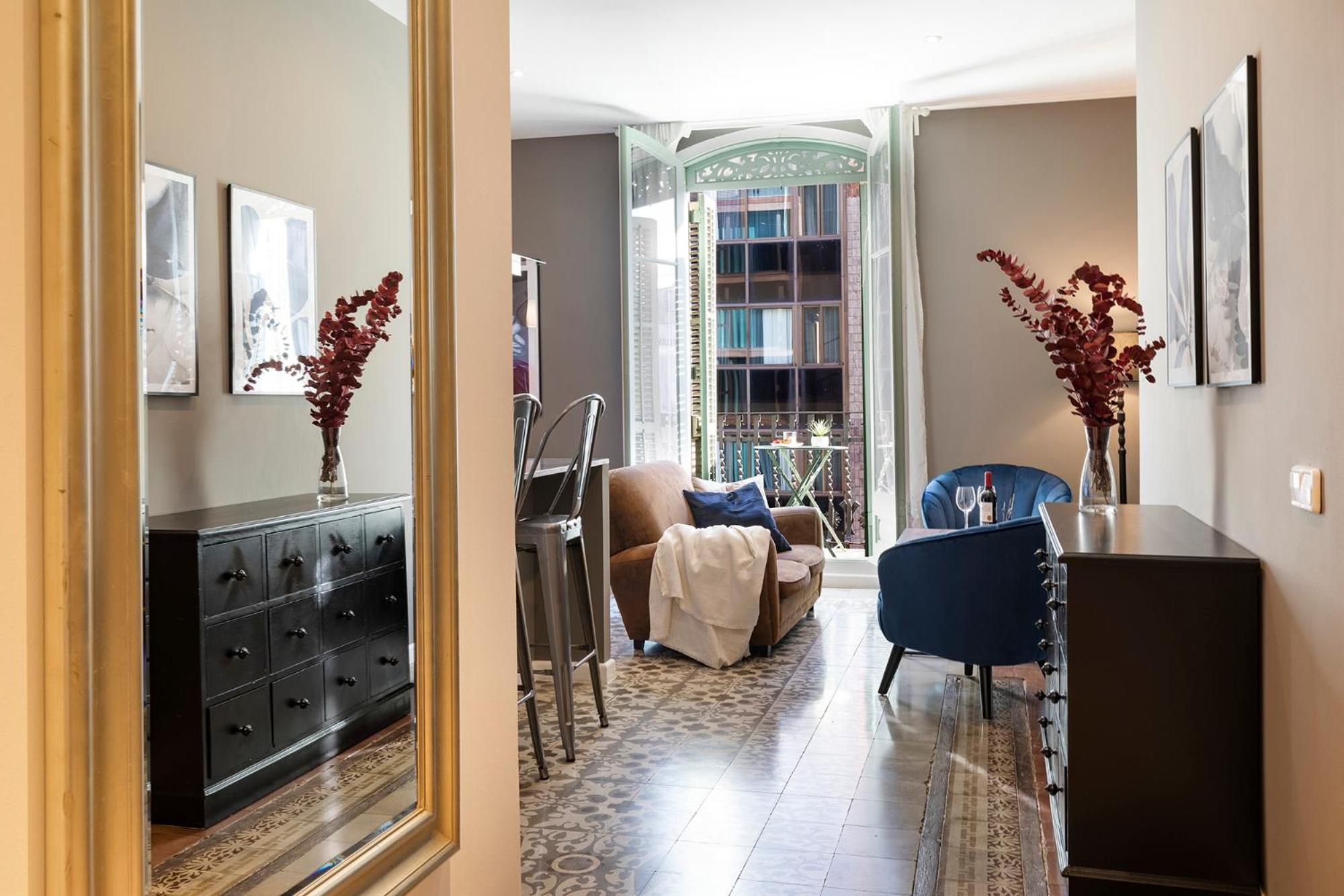 Two-Bedroom Apartment with Balcony (city views) photo 3