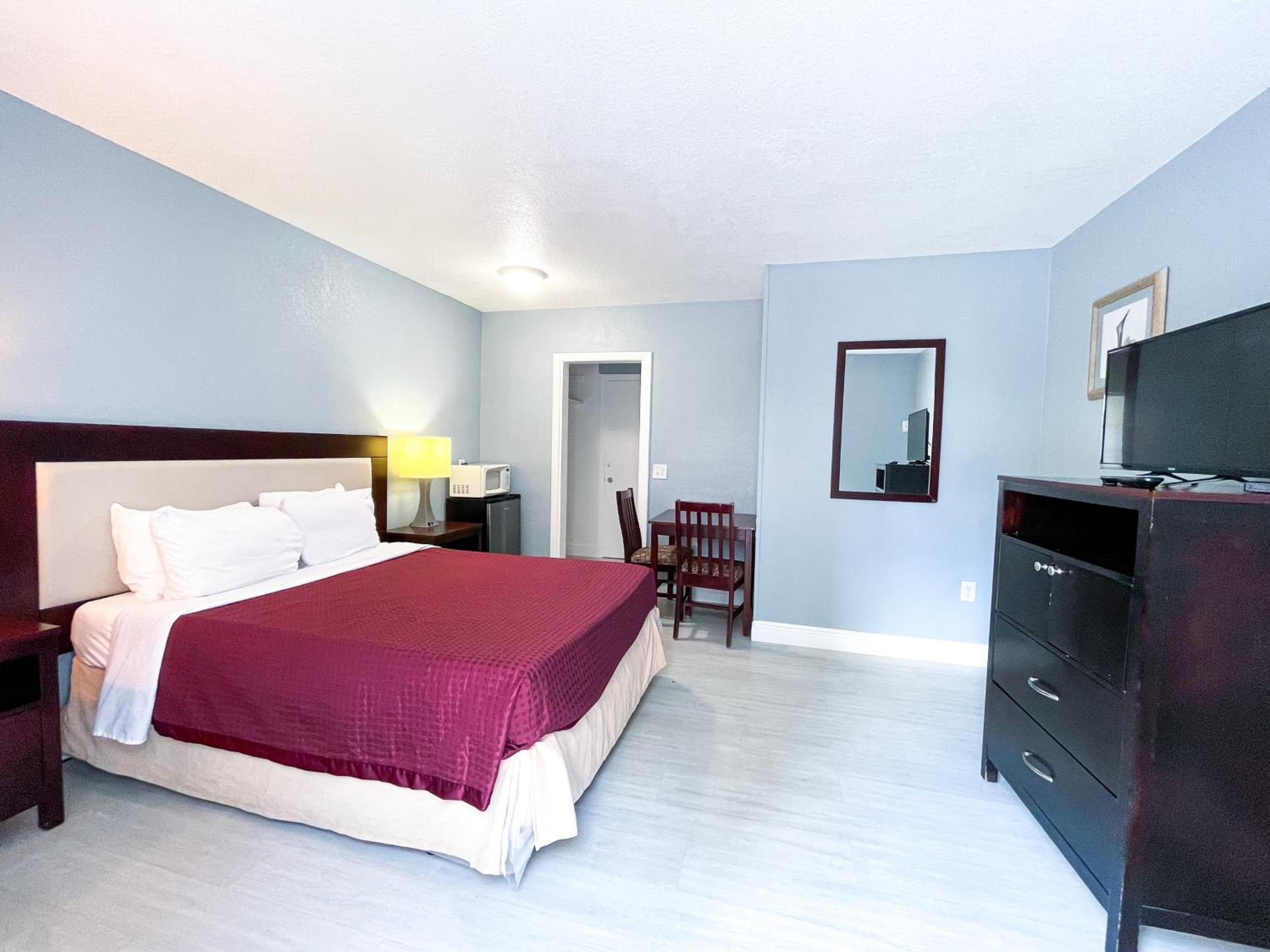 Deluxe Queen Room photo 1