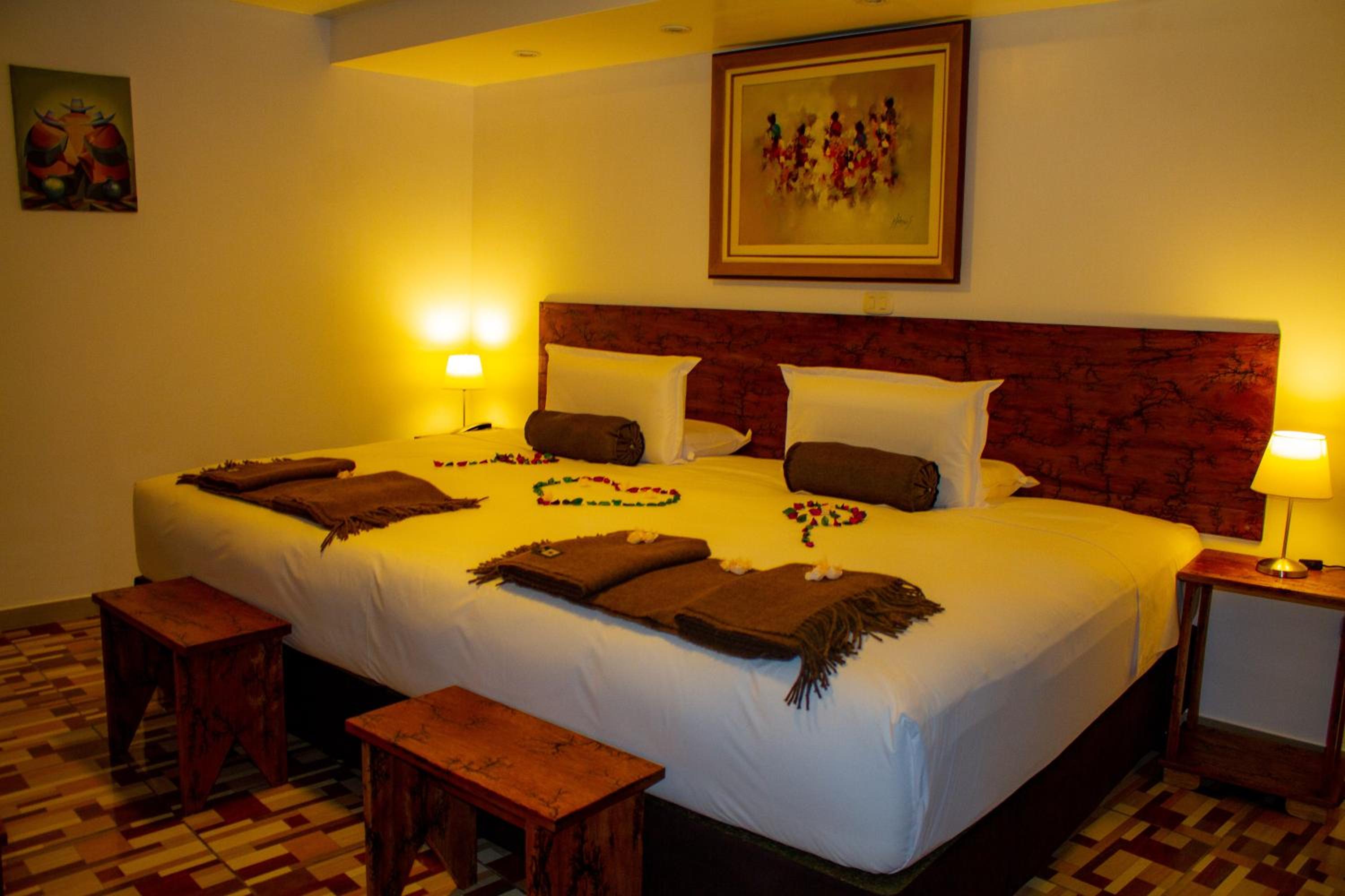 Superior King Room - Photo 27