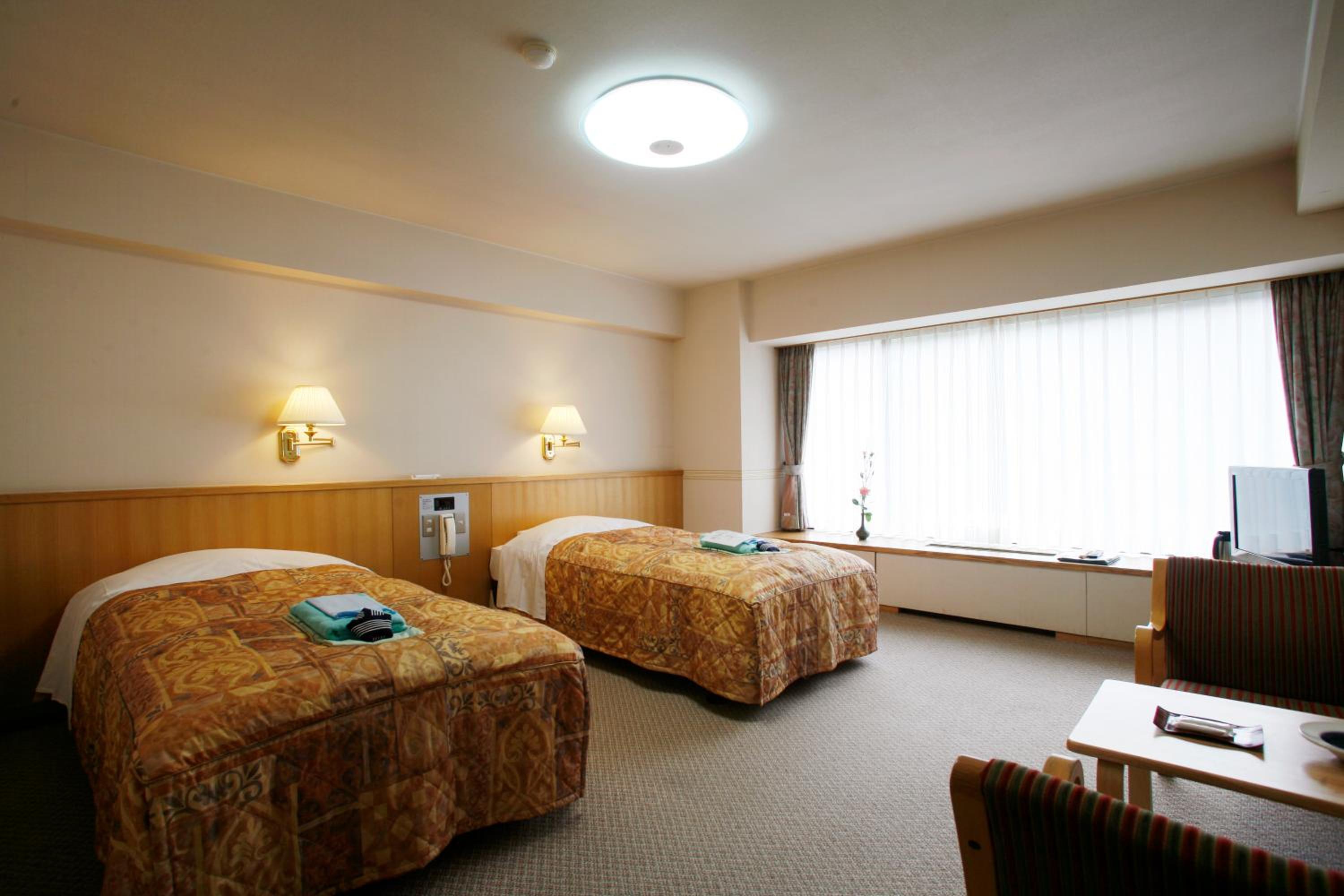Twin Room - Smoking - Photo 1