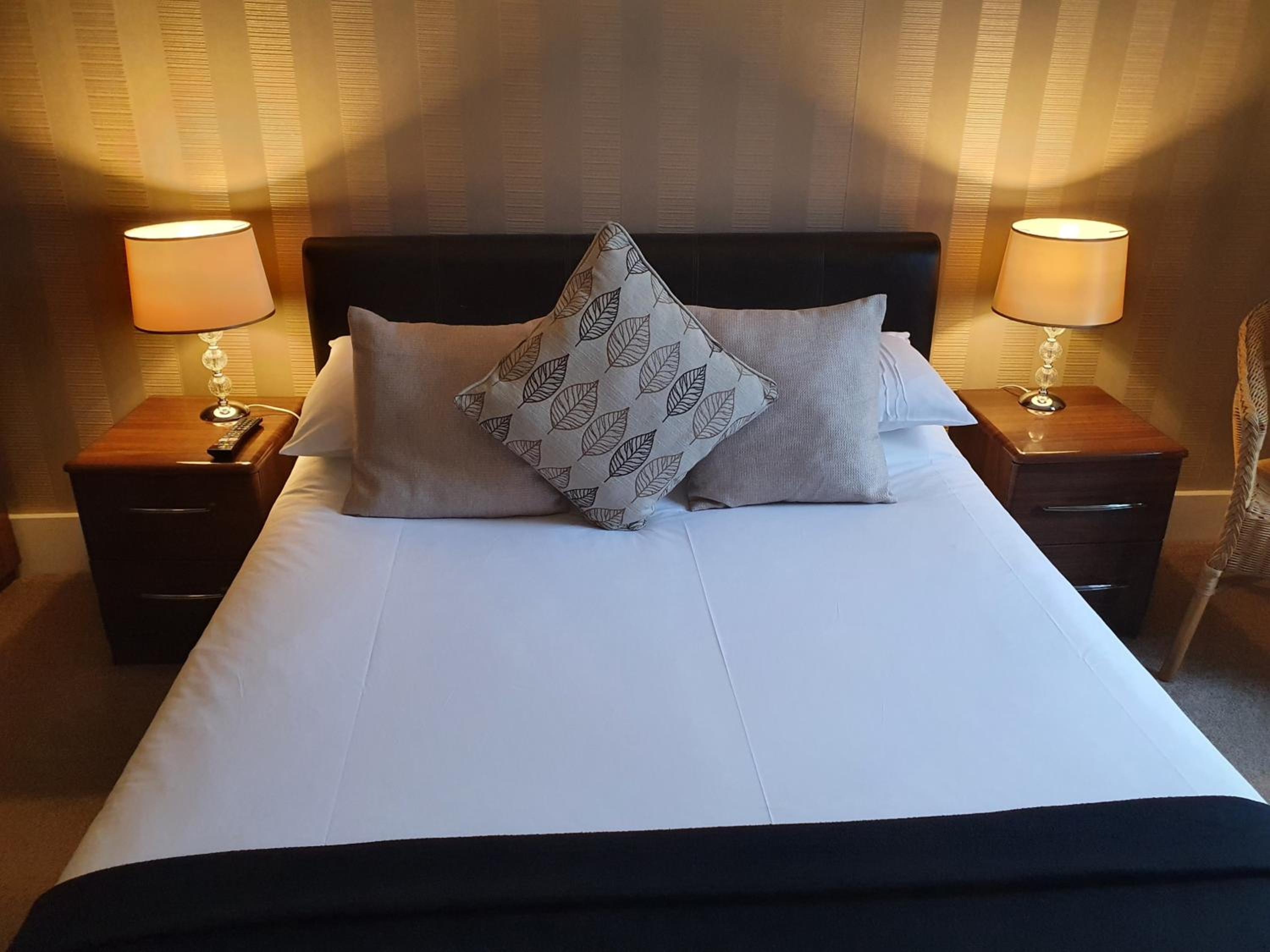 Double Room with Shared Bathroom photo 1