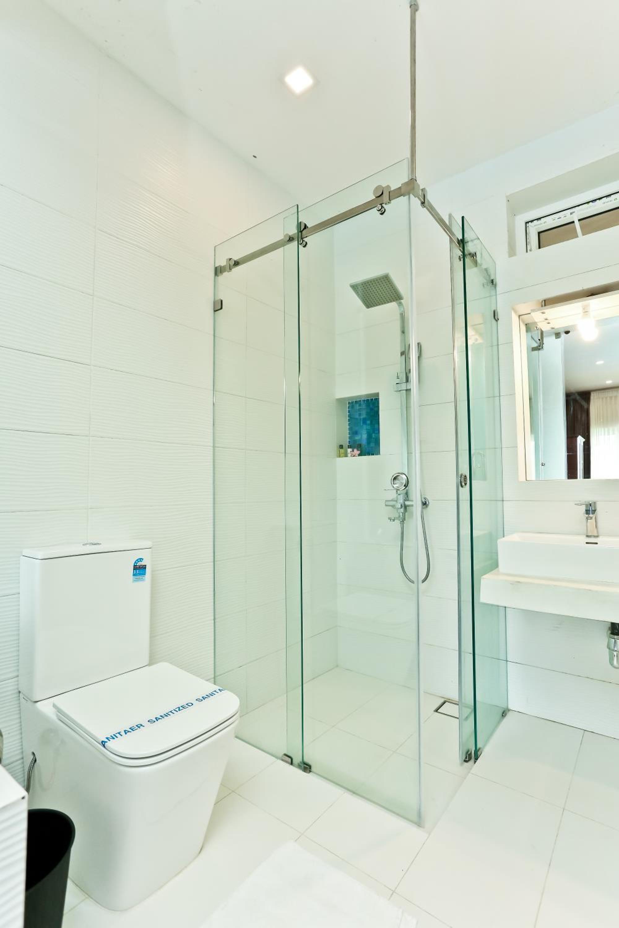 Super Deluxe Room with Balcony,Bath and Sea View - Photo 7