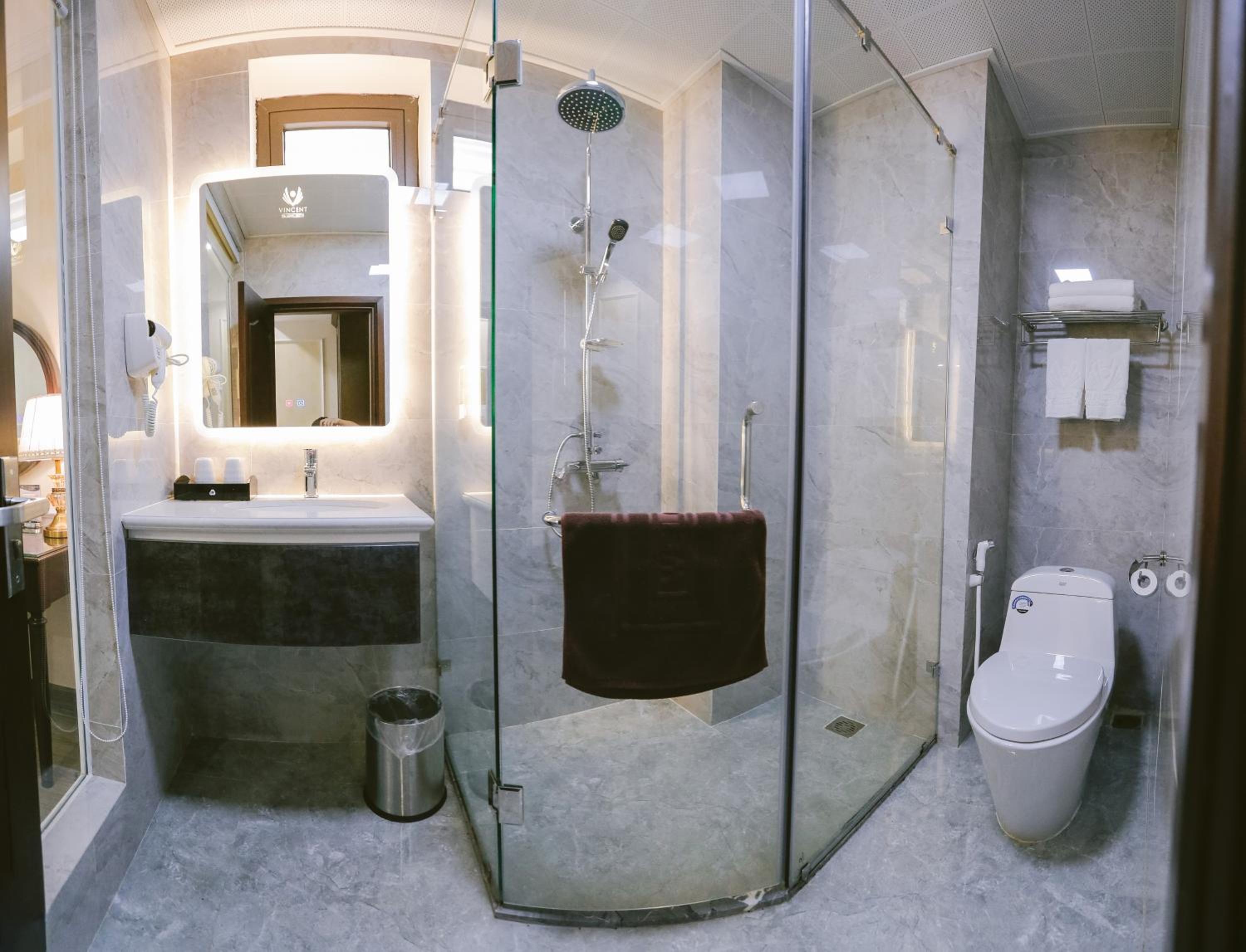 Twin Room - Photo 45
