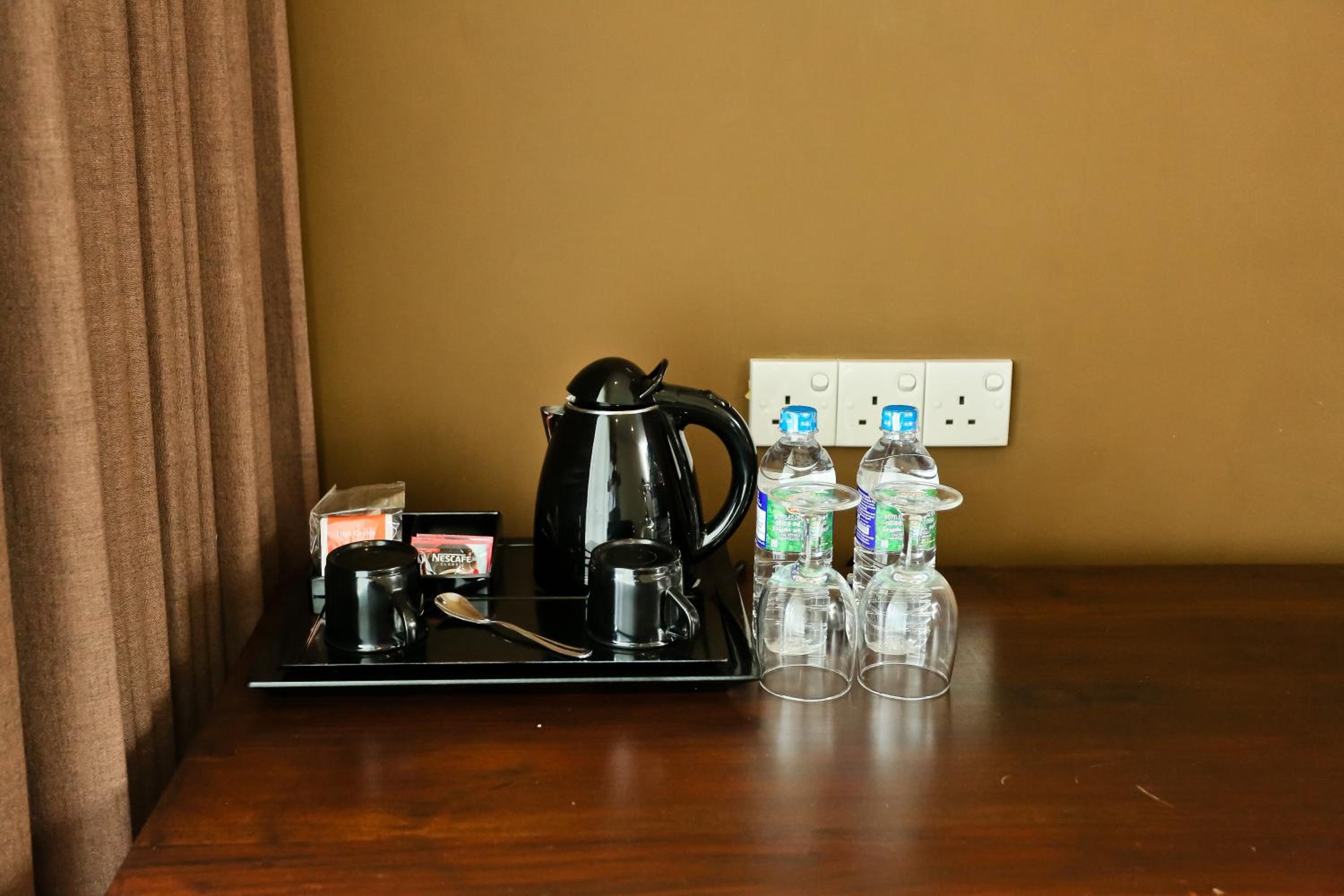Super Deluxe Room with Balcony,Bath and Sea View - Photo 4