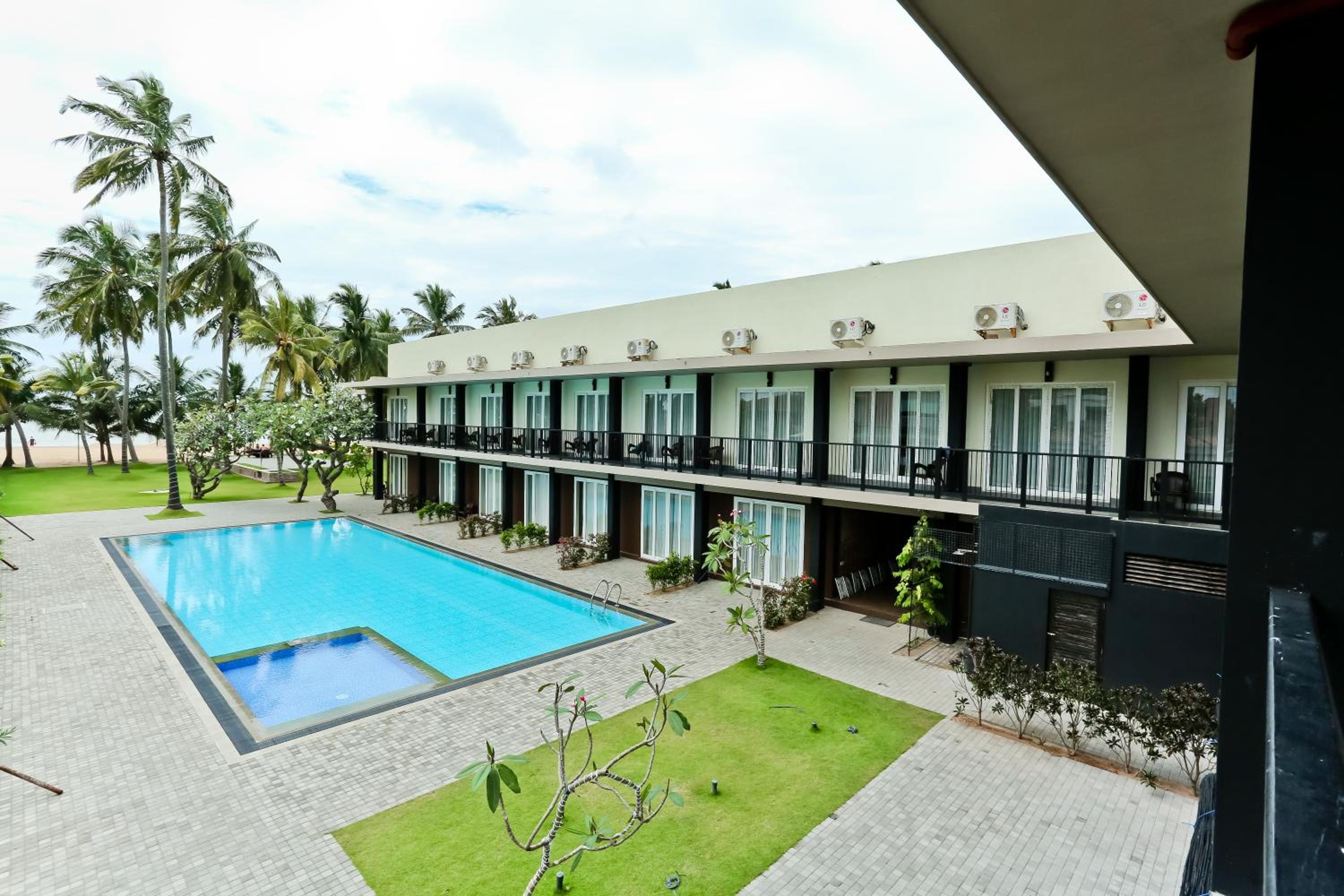 Super Deluxe Room with Balcony,Bath and Sea View - Photo 5