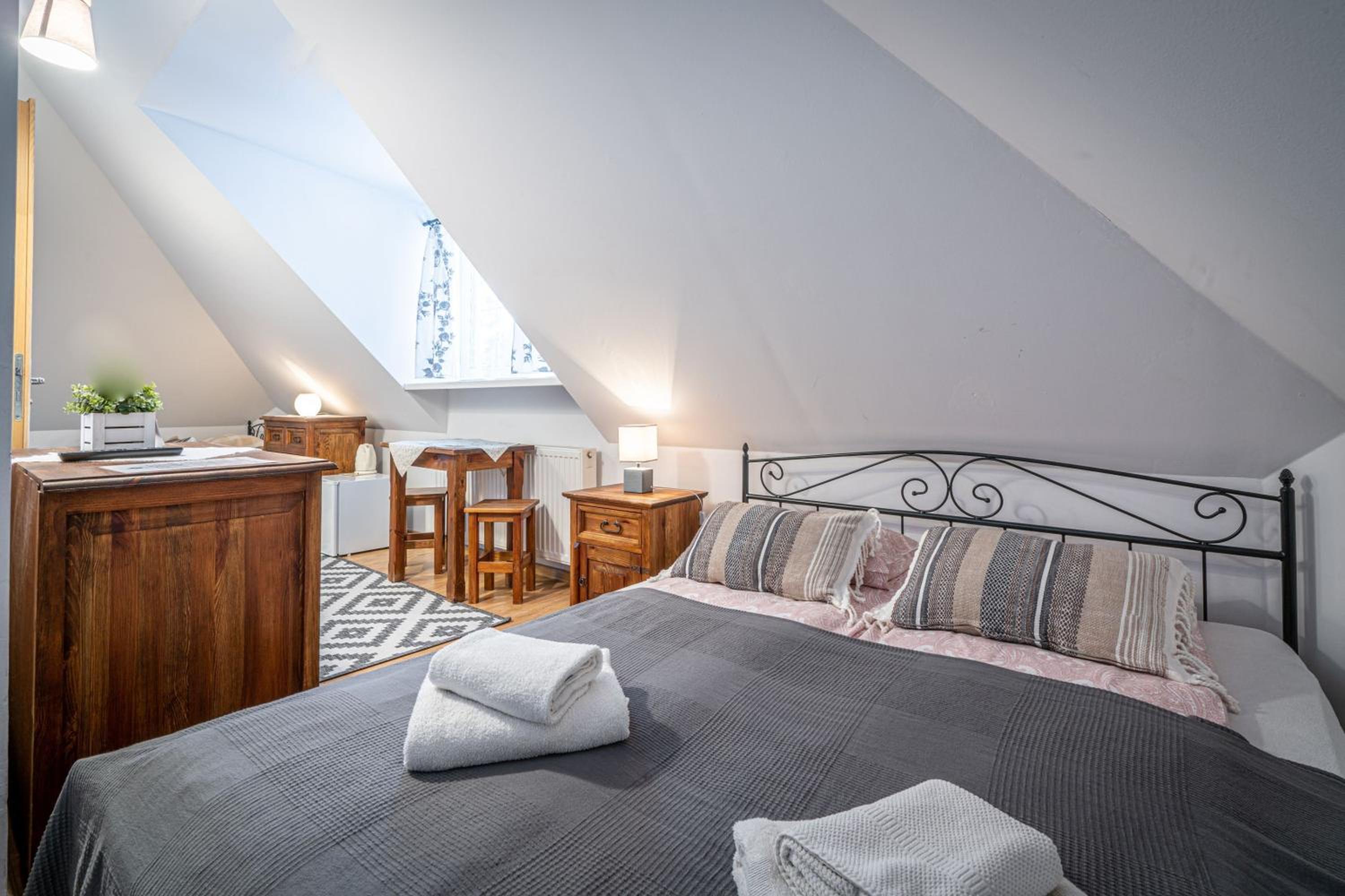 Triple Room with Private Bathroom