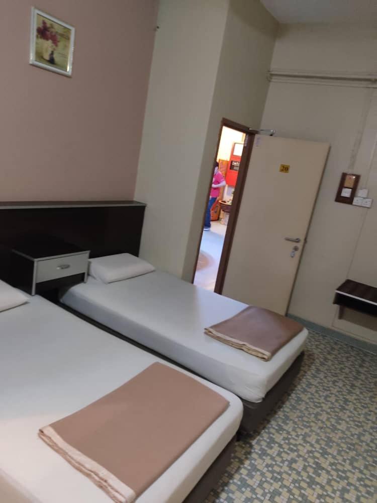Standard Twin Room photo 3