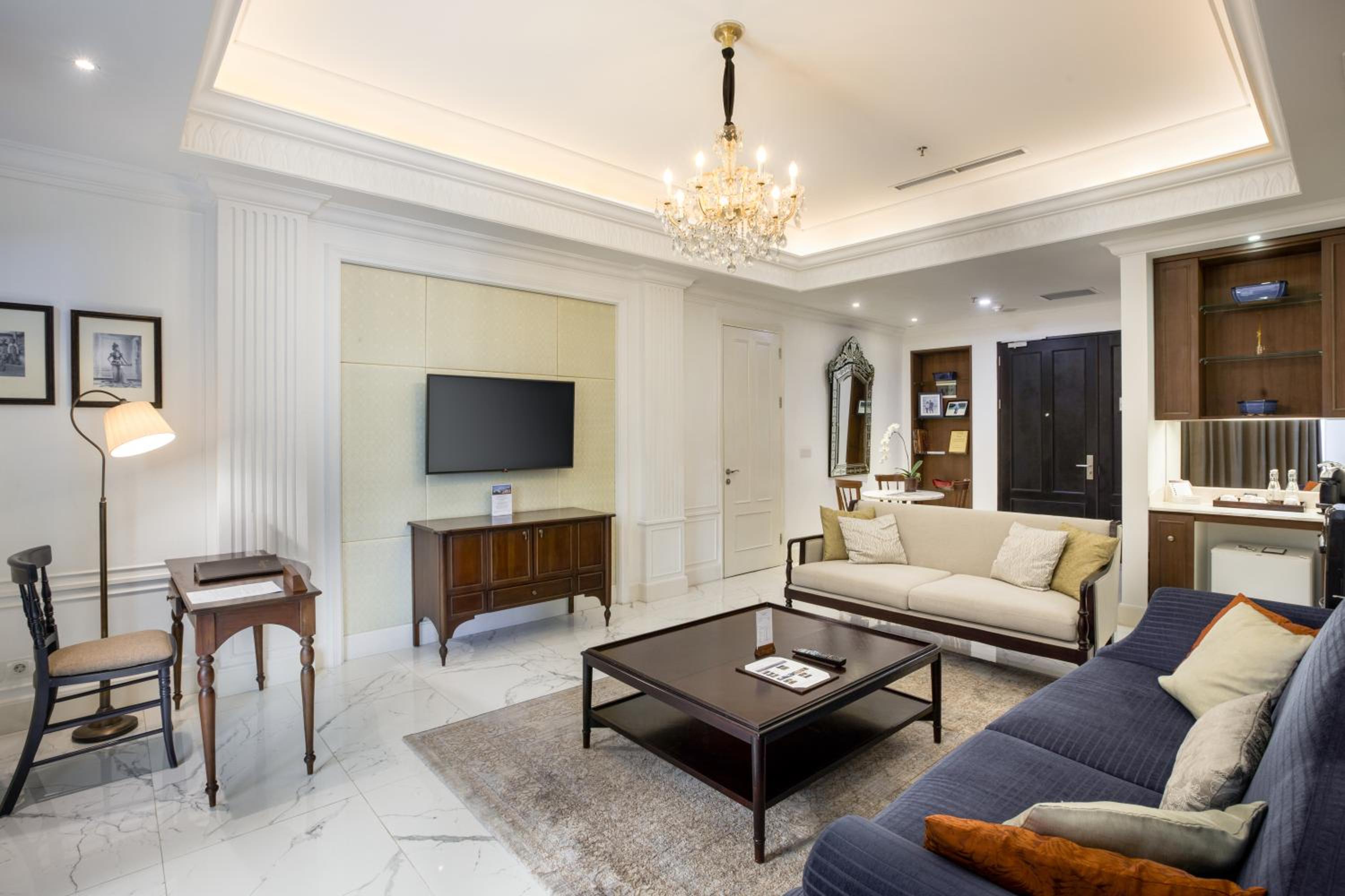 Founder's Suite