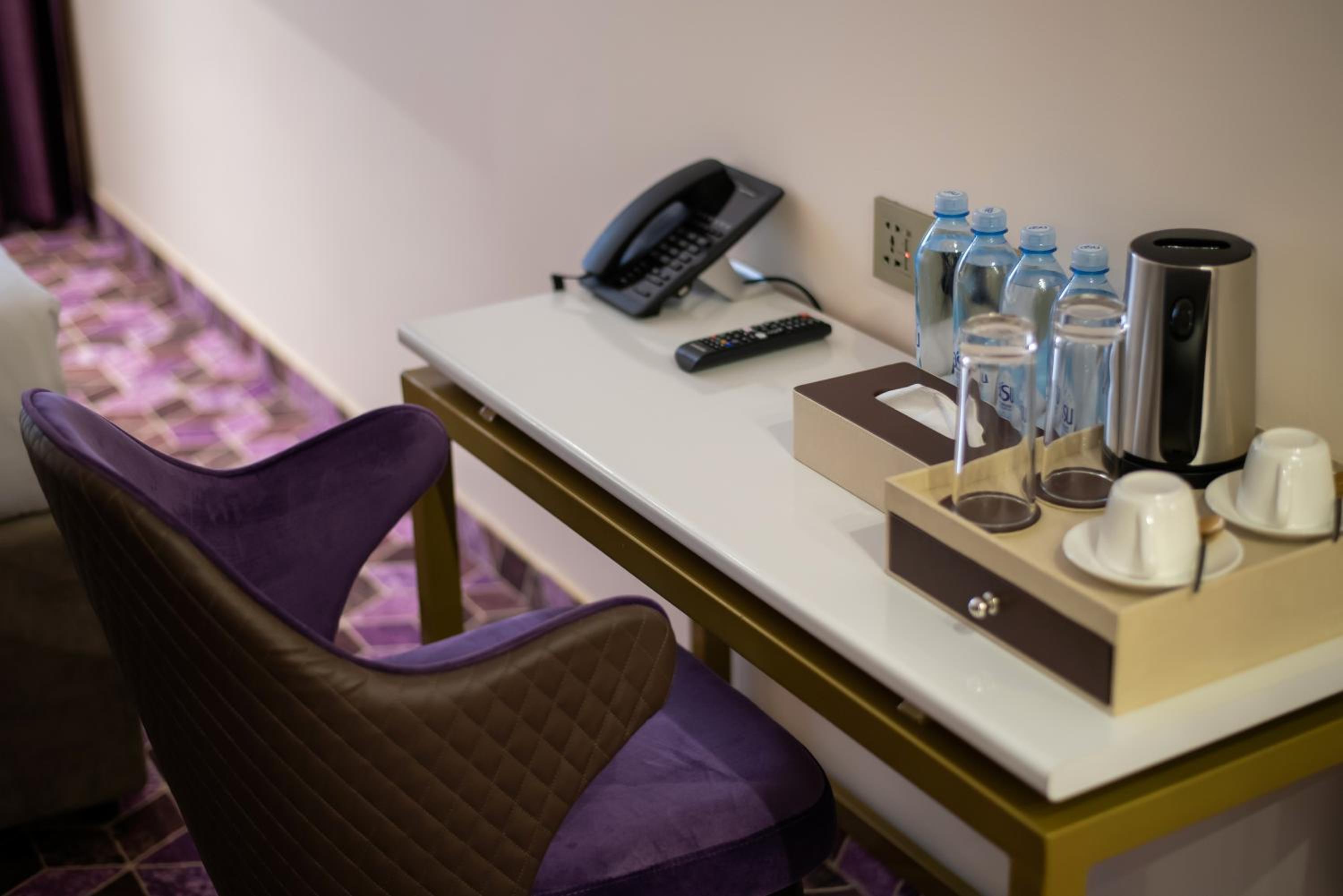 Standard Double Room - Photo 10