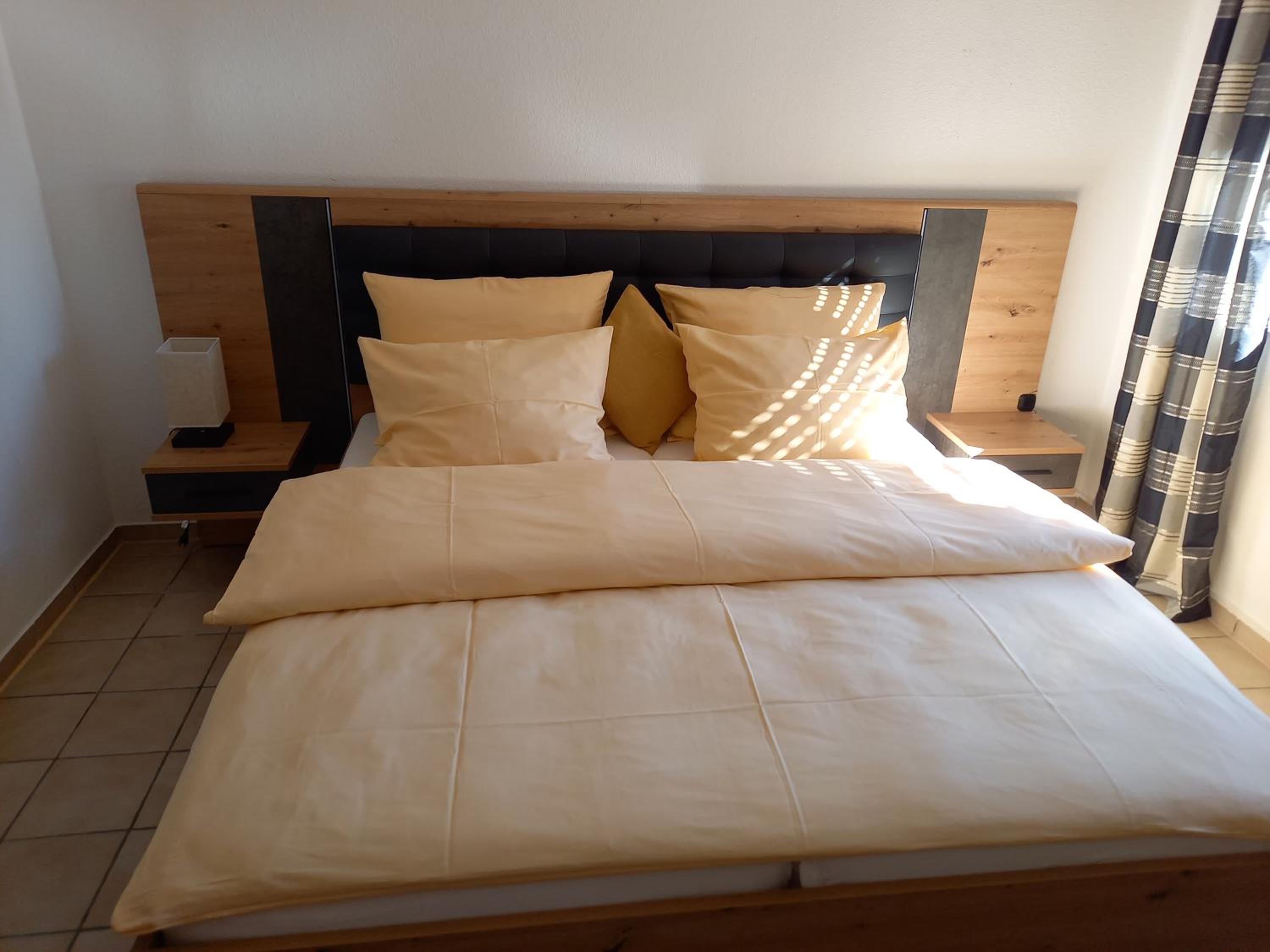 Double Room - Photo 2