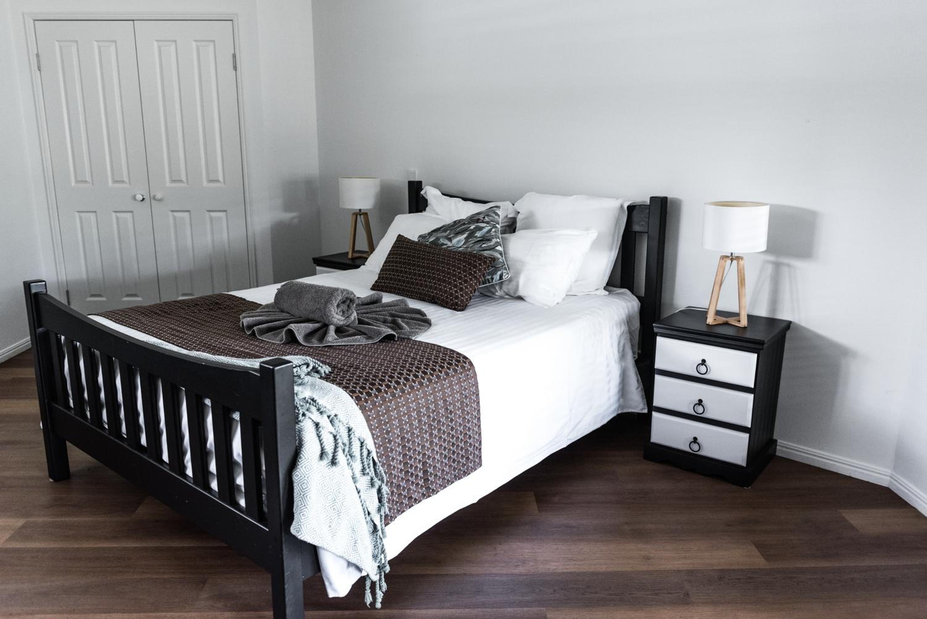 Quadruple Room with Private Bathroom photo 1