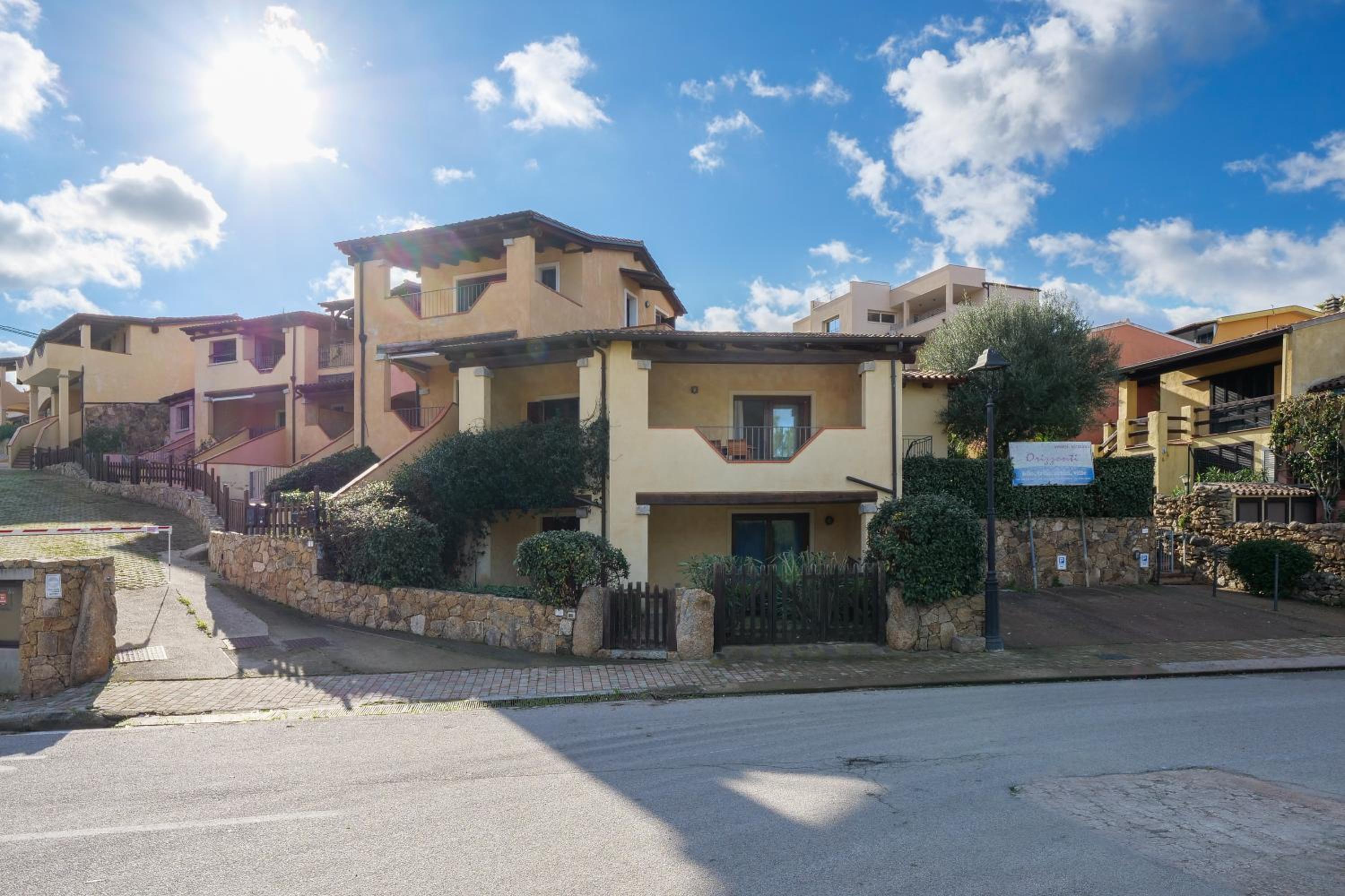 Two-Bedroom Deluxe Apartment with Ocean View photo 3