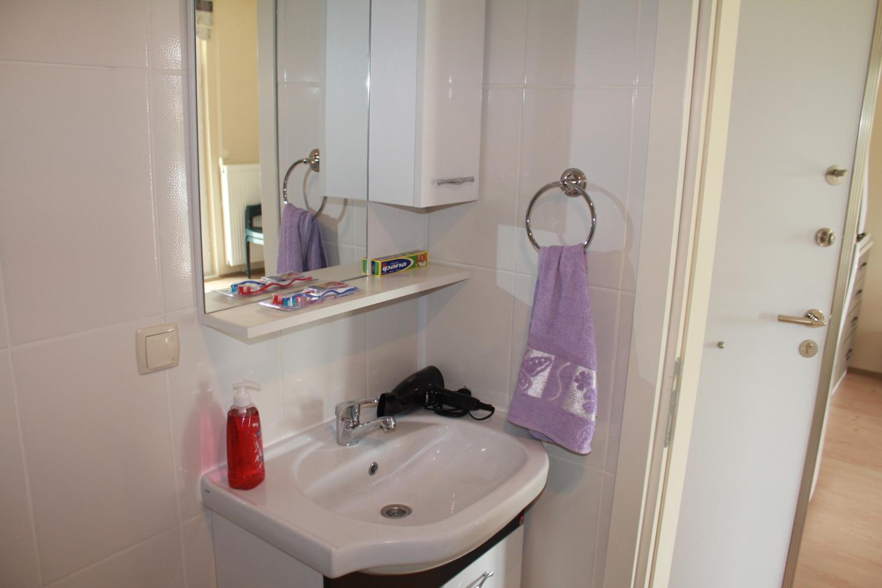 King Suite with Balcony photo 3