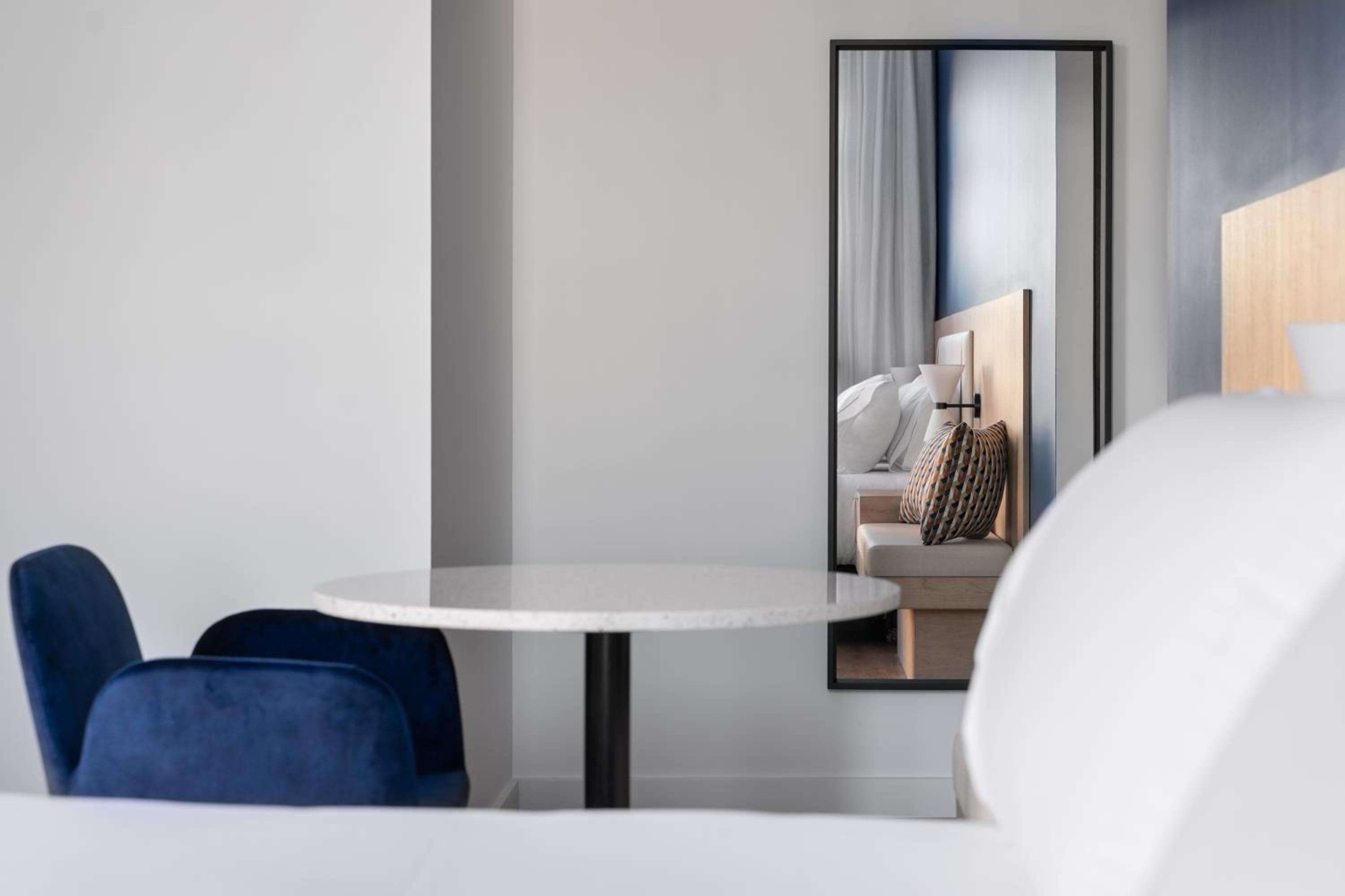 Premium Double Room with Sea View - Photo 6