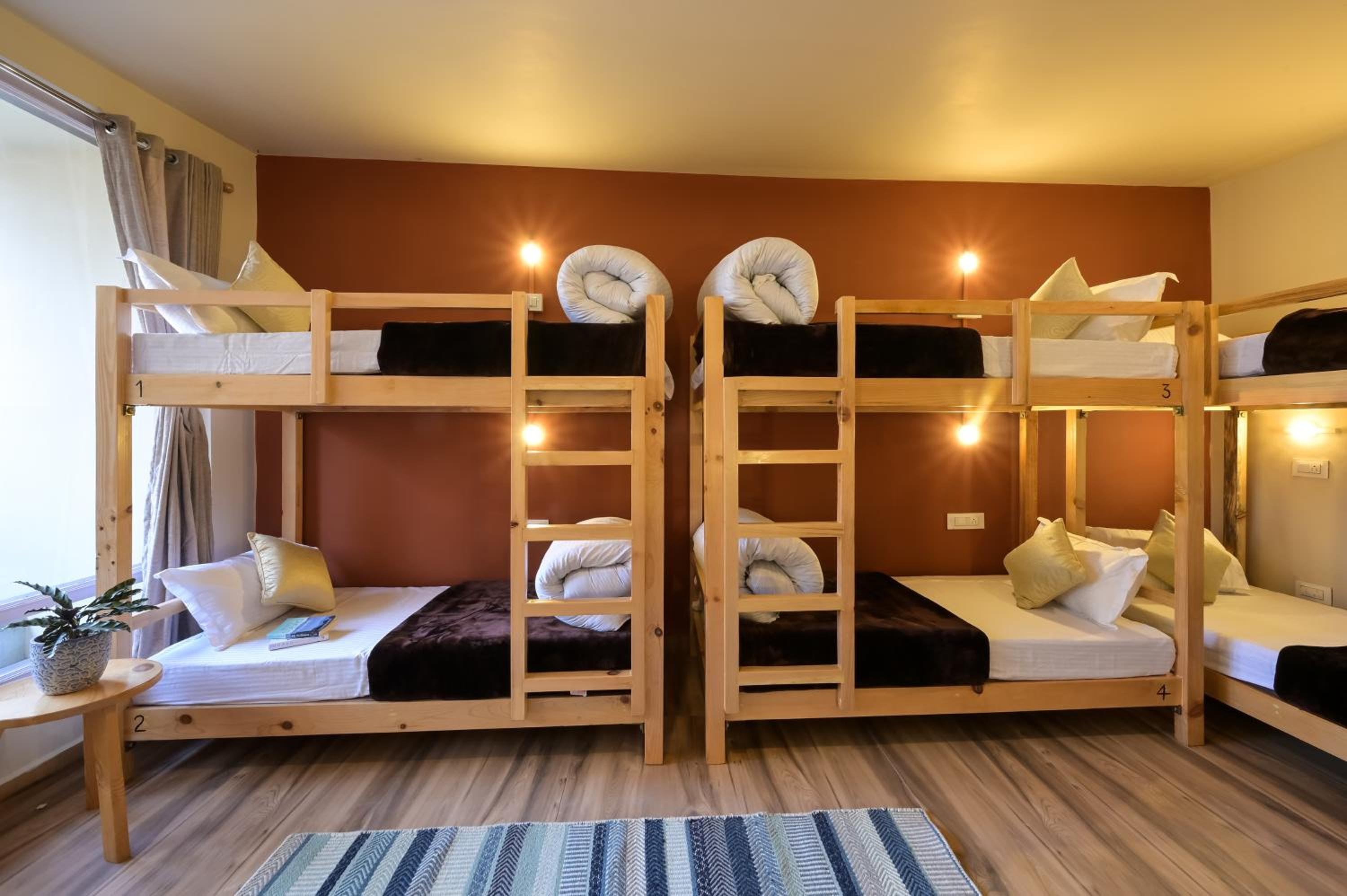 Bed in 8-Bed Mixed Dormitory Room photo 2