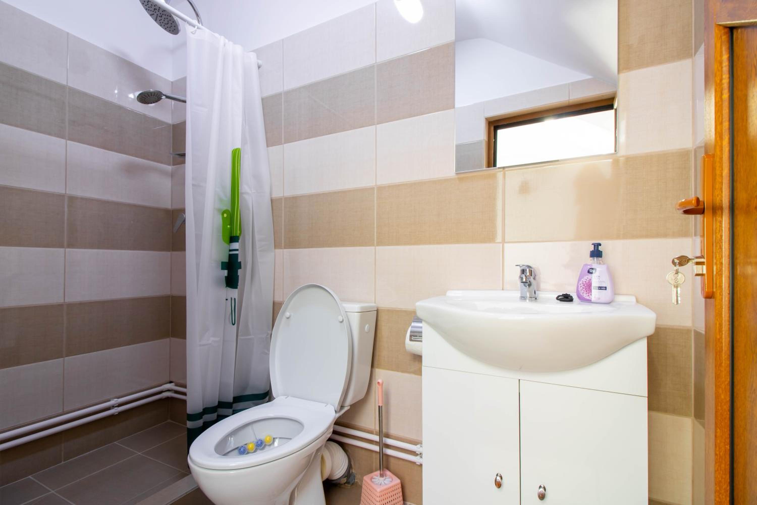 Double Room with Private Bathroom photo 2