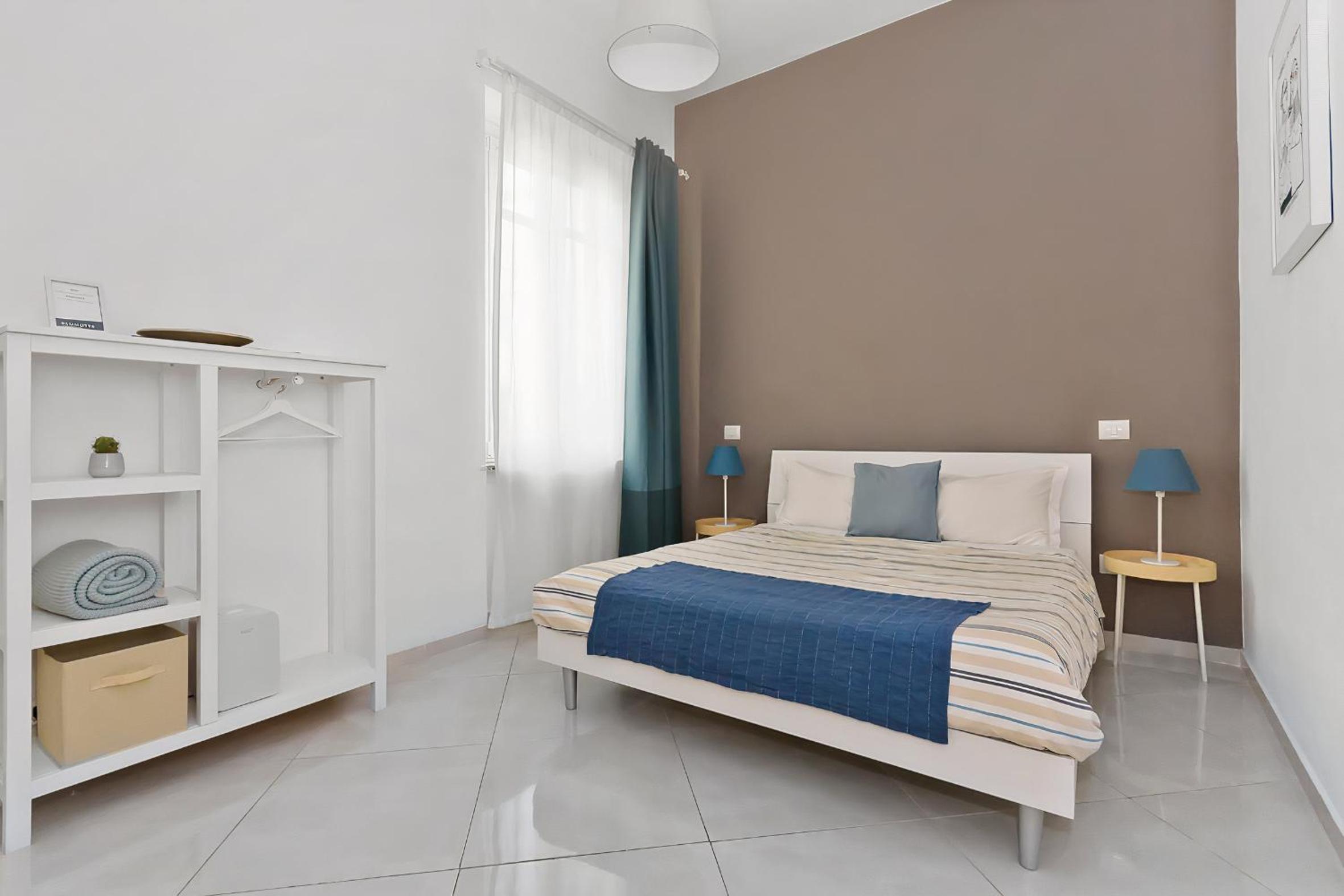 Double Room with Private Bathroom - Photo 5