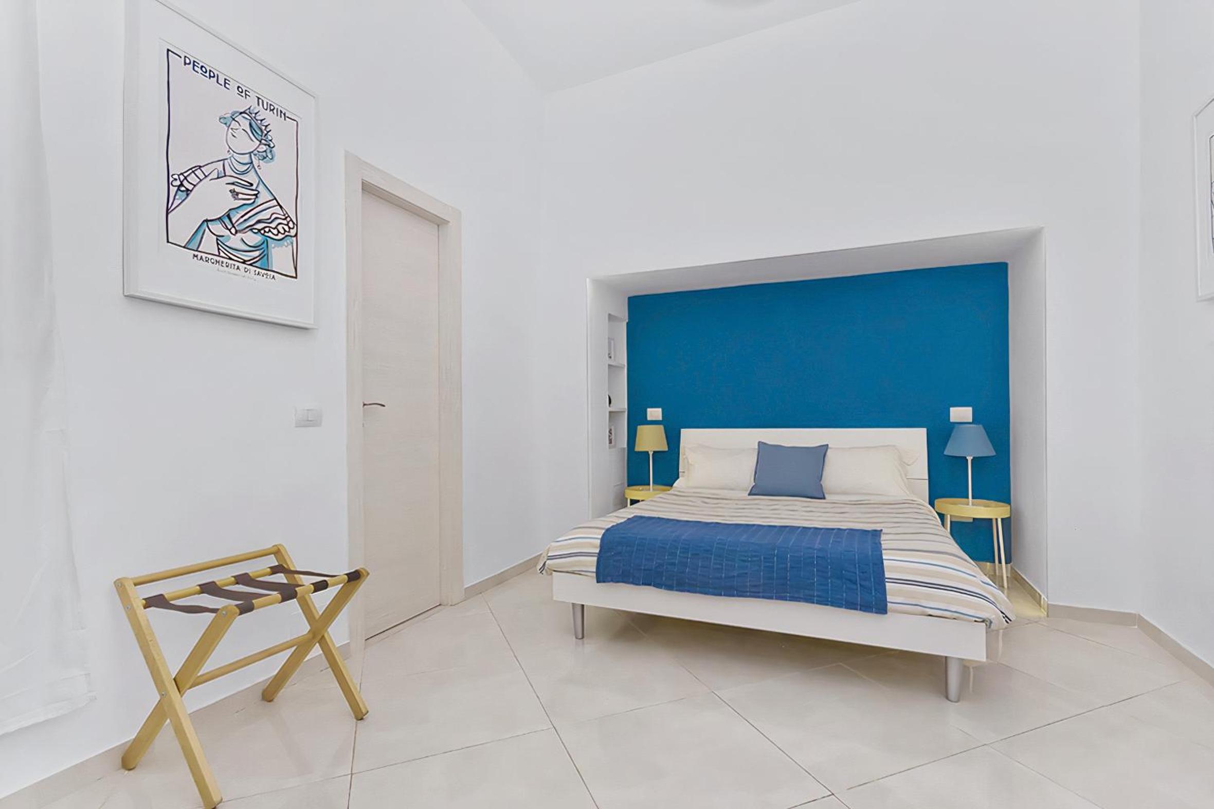 Double Room with Private Bathroom - Photo 2