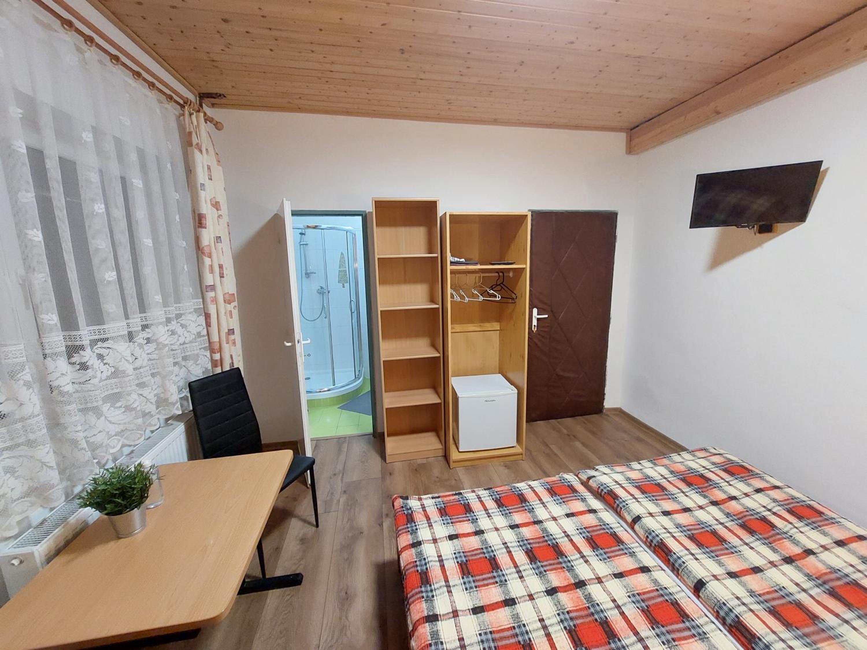 Standard Double or Twin Room photo 2