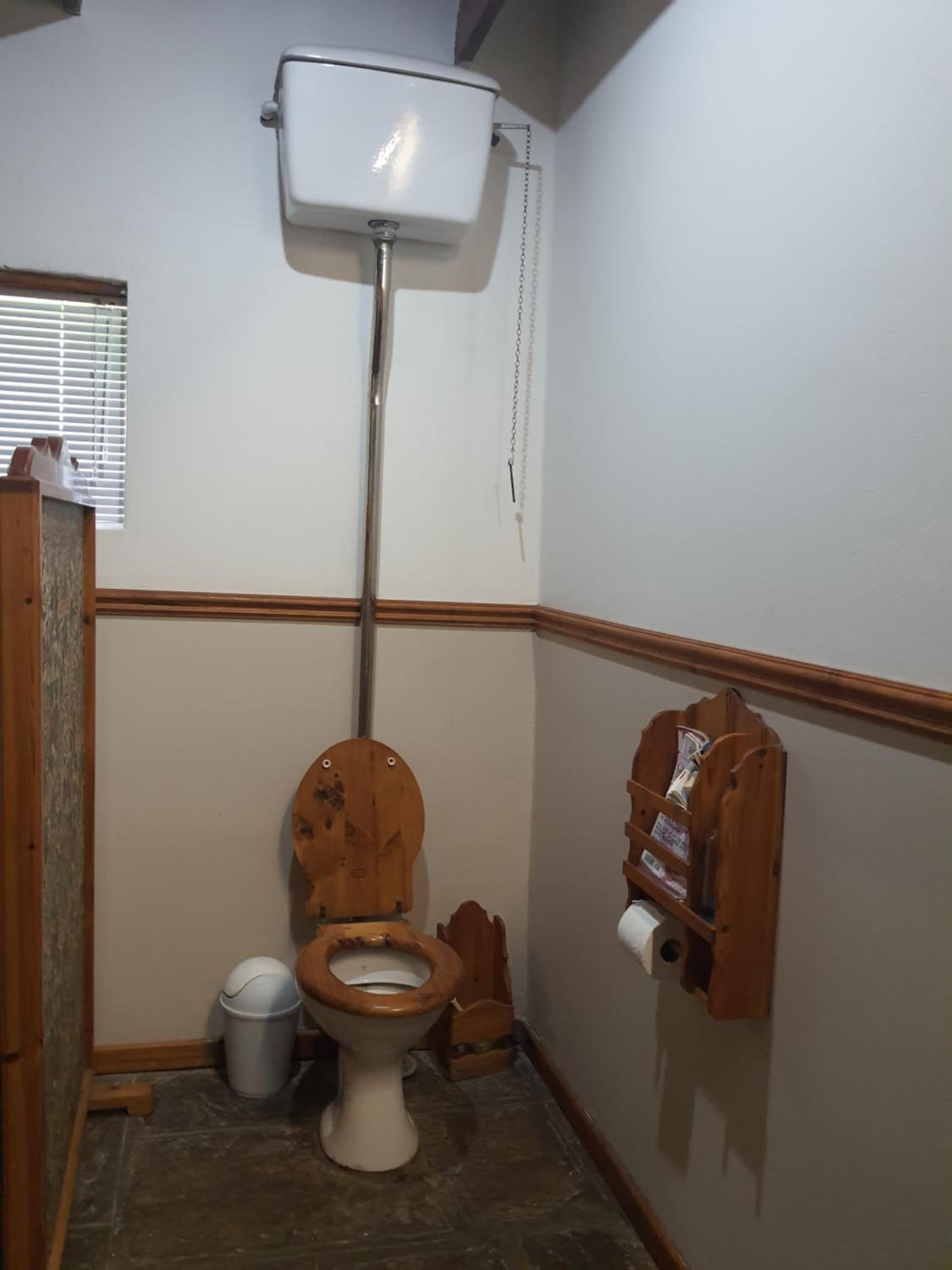 Deluxe Double Room (3 Adults)  - Photo 4