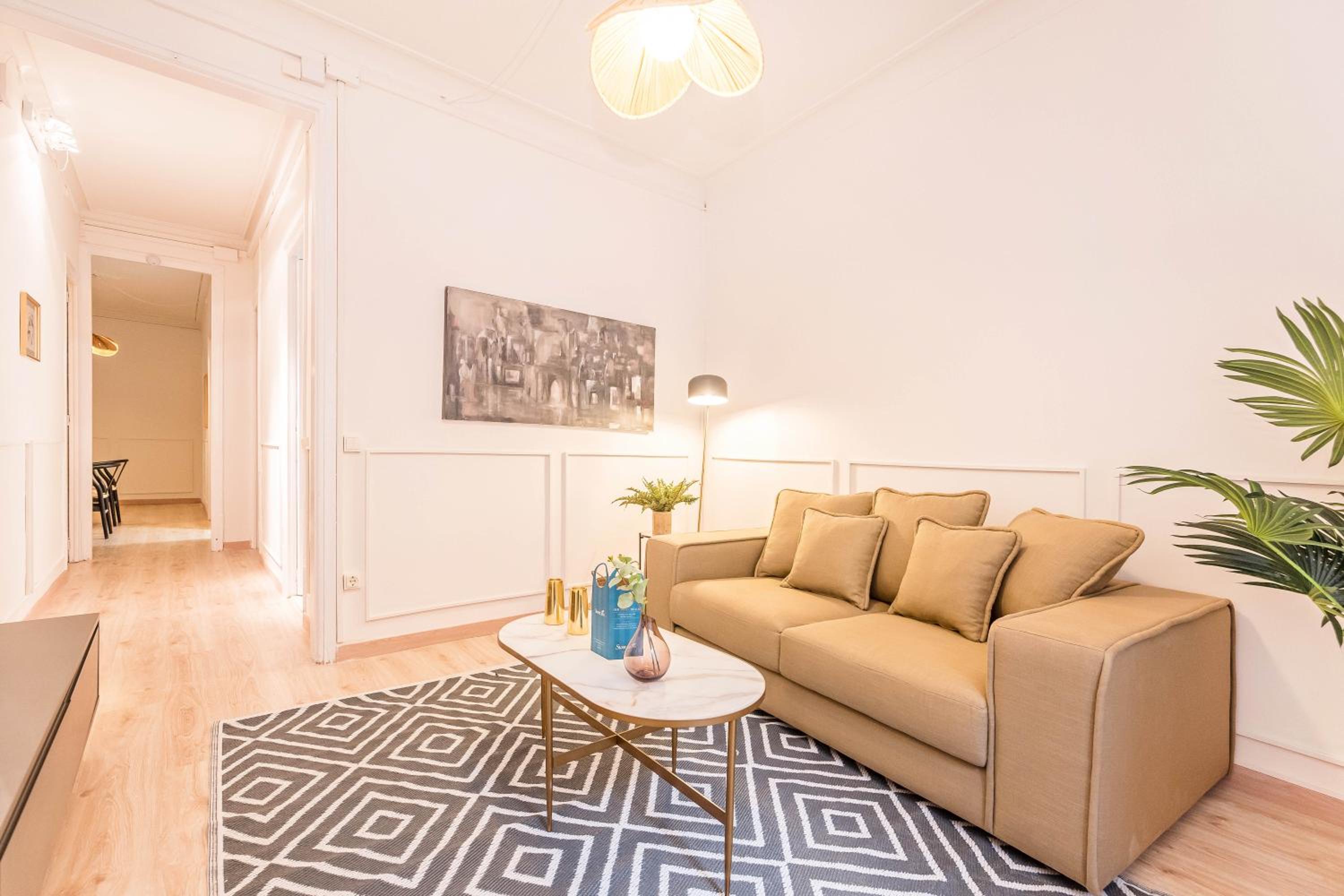 Apartment - Ground Floor photo 2