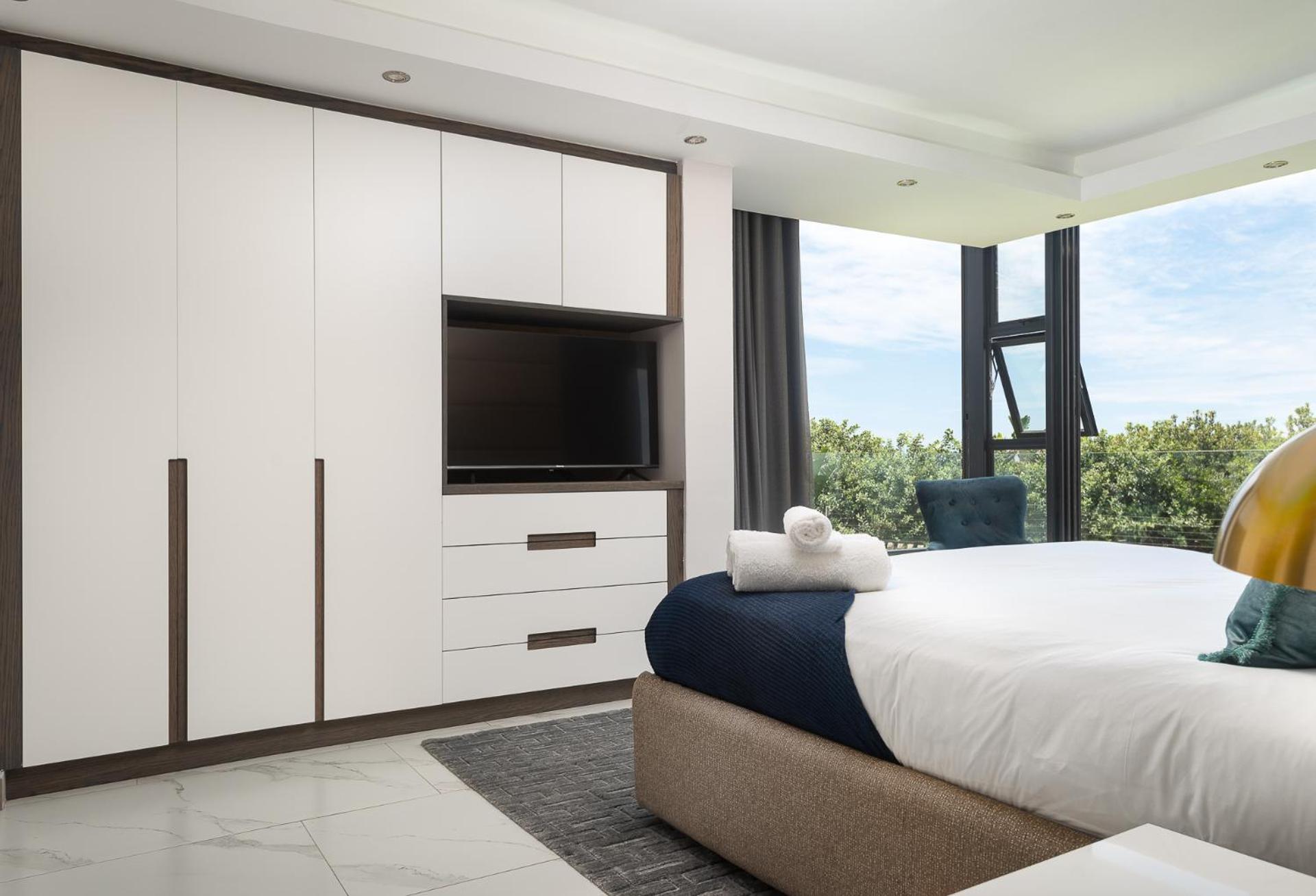Three-Bedroom Townhouse