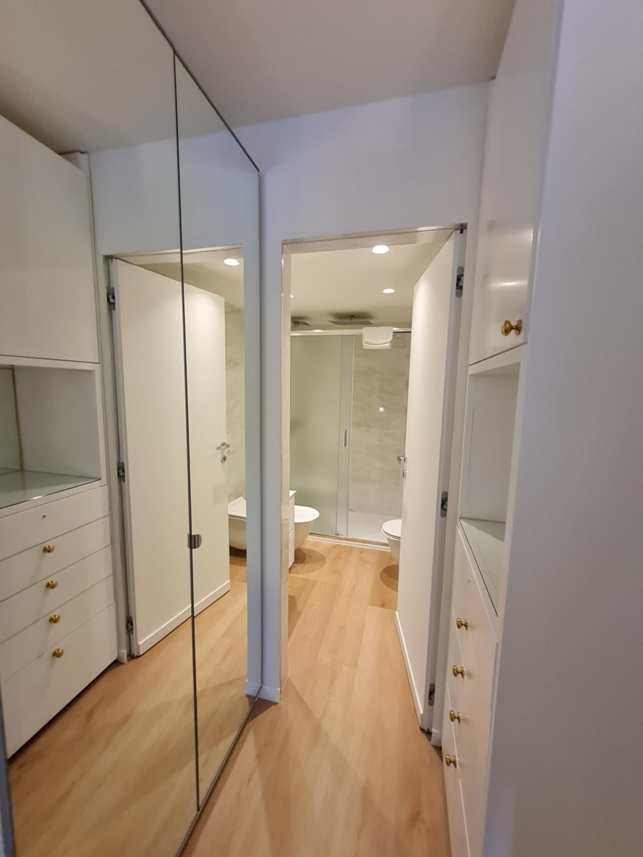 Two-Bedroom Apartment - Photo 5