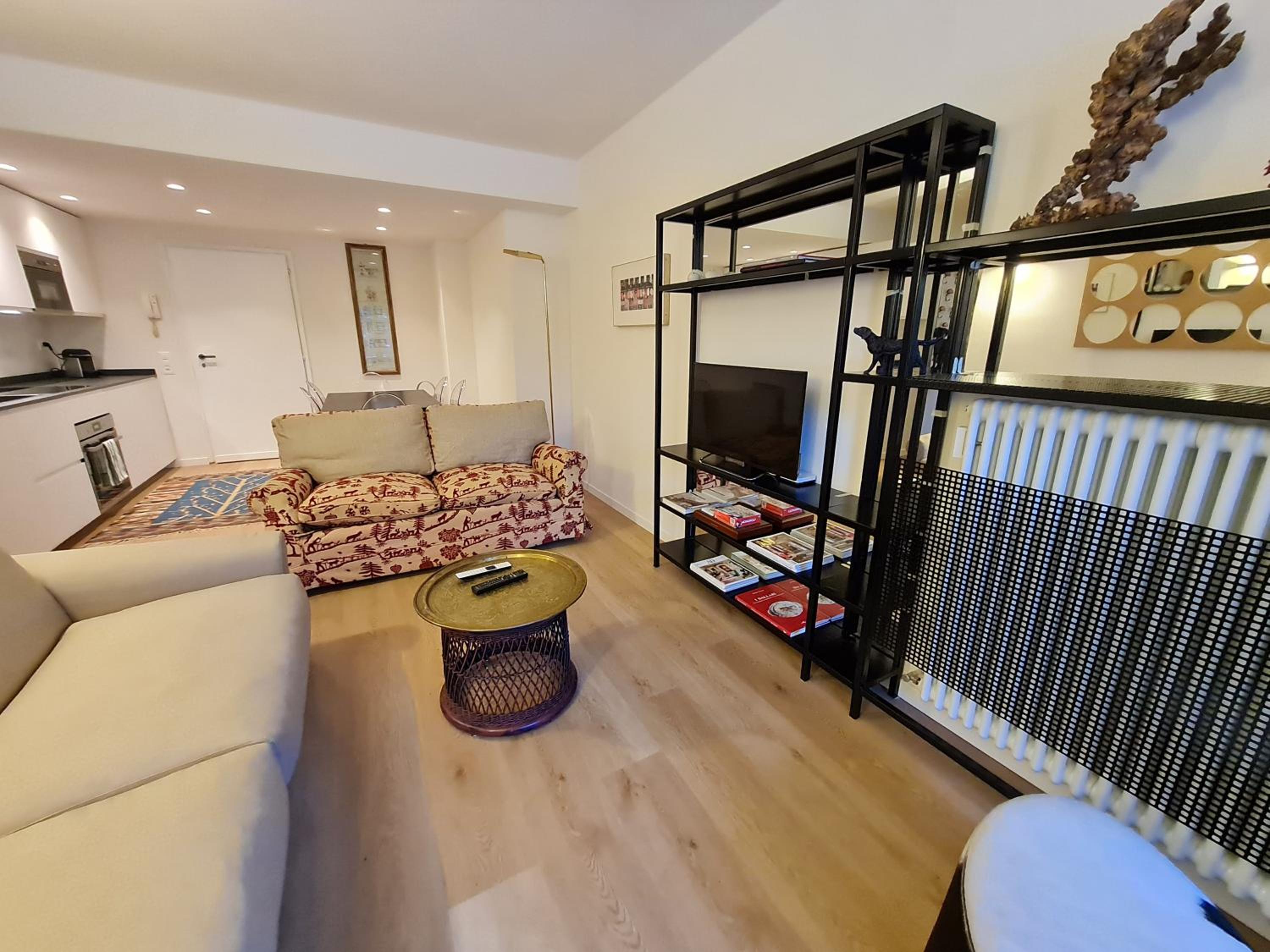 Two-Bedroom Apartment - Photo 7