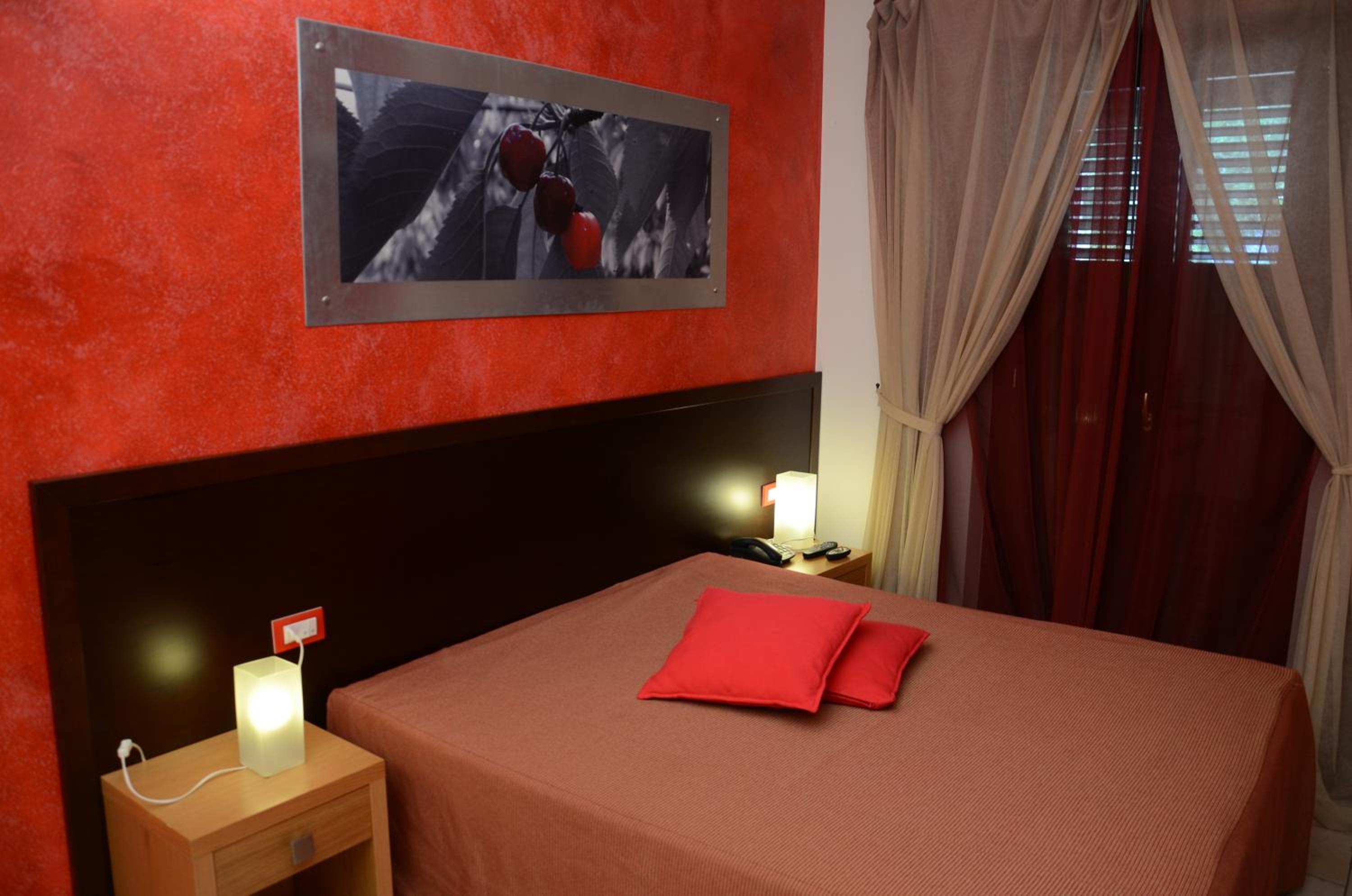 Double Room - Photo 1