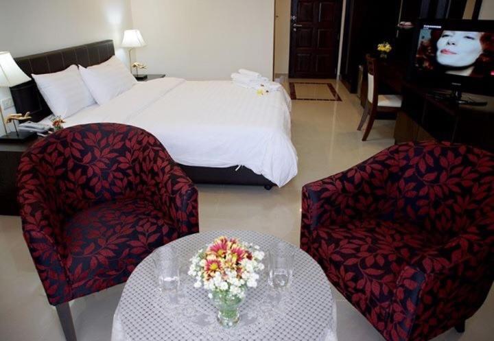 Double Room with Balcony - Photo 1