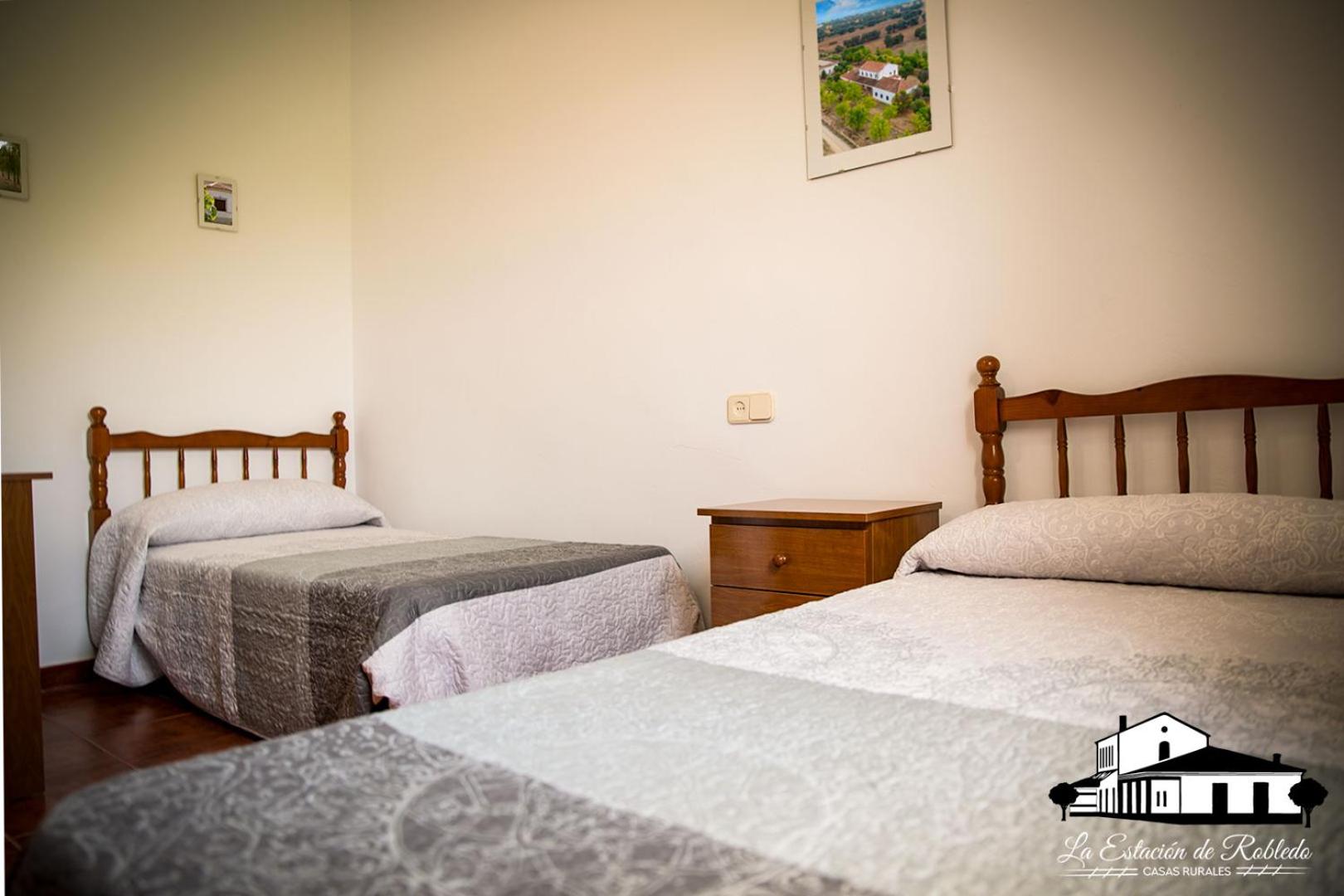 Four-Bedroom House - Photo 6