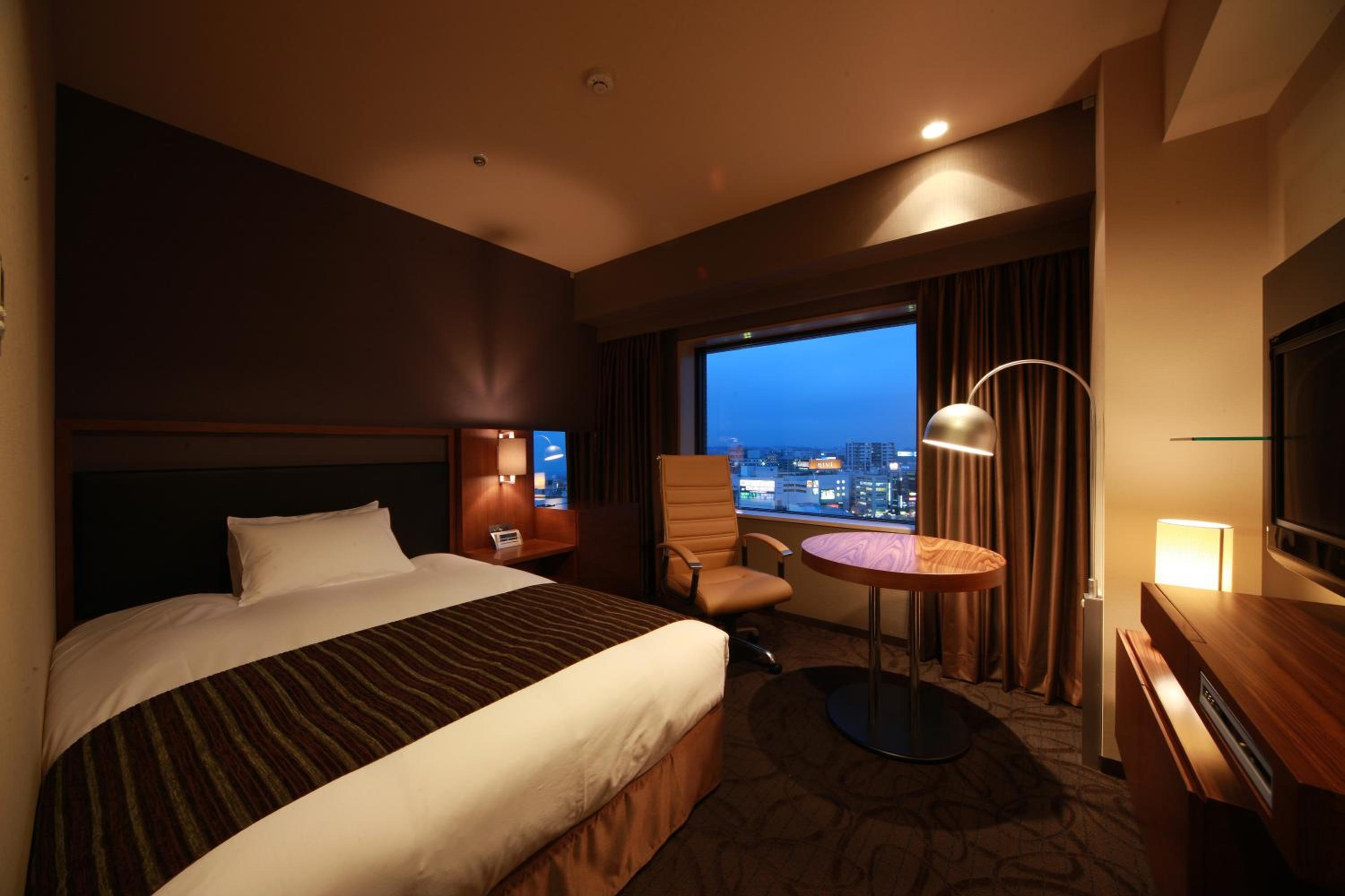 Double Room with Small Double Bed - Smoking - Photo 3