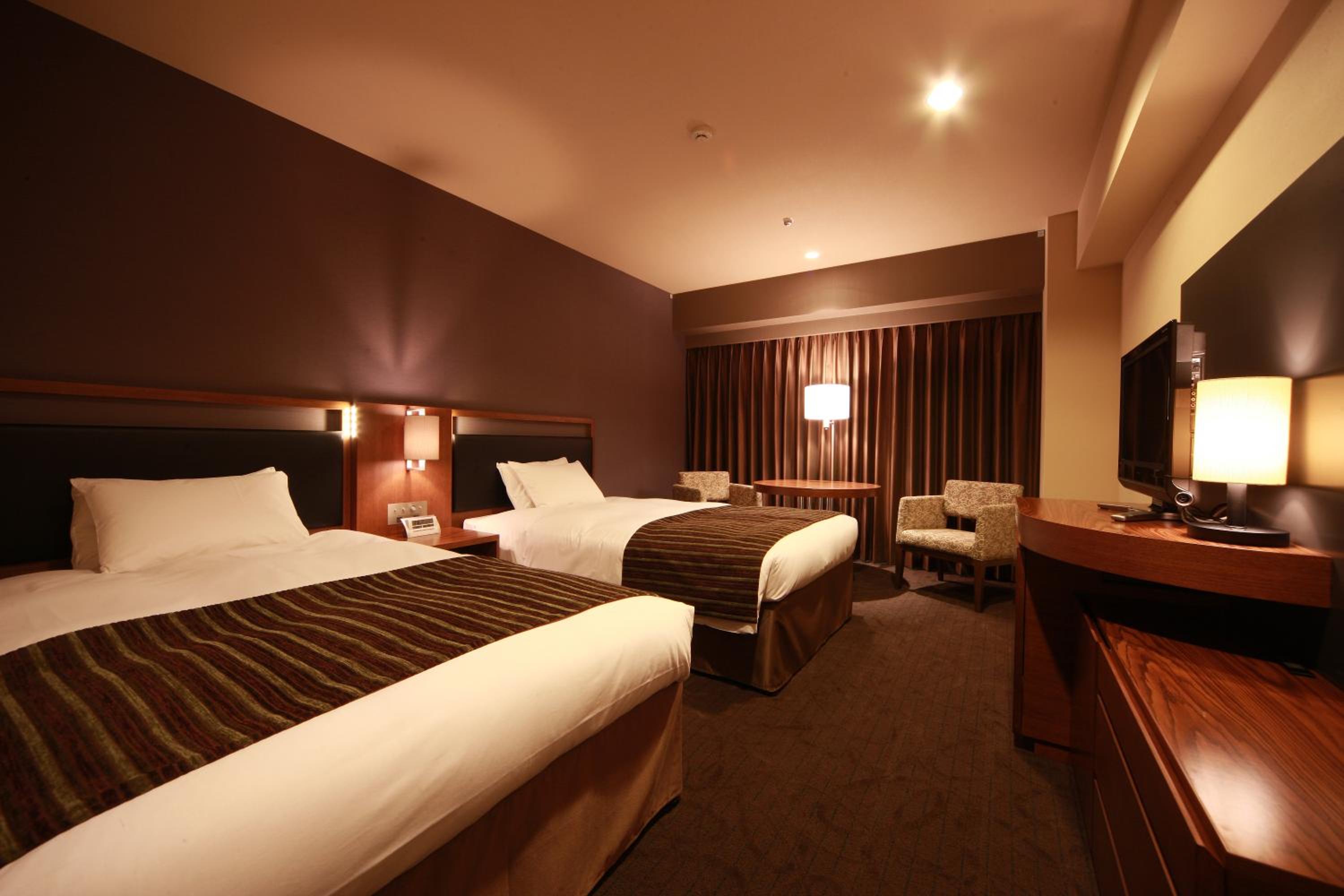 Standard Twin Room - Smoking - Photo 2
