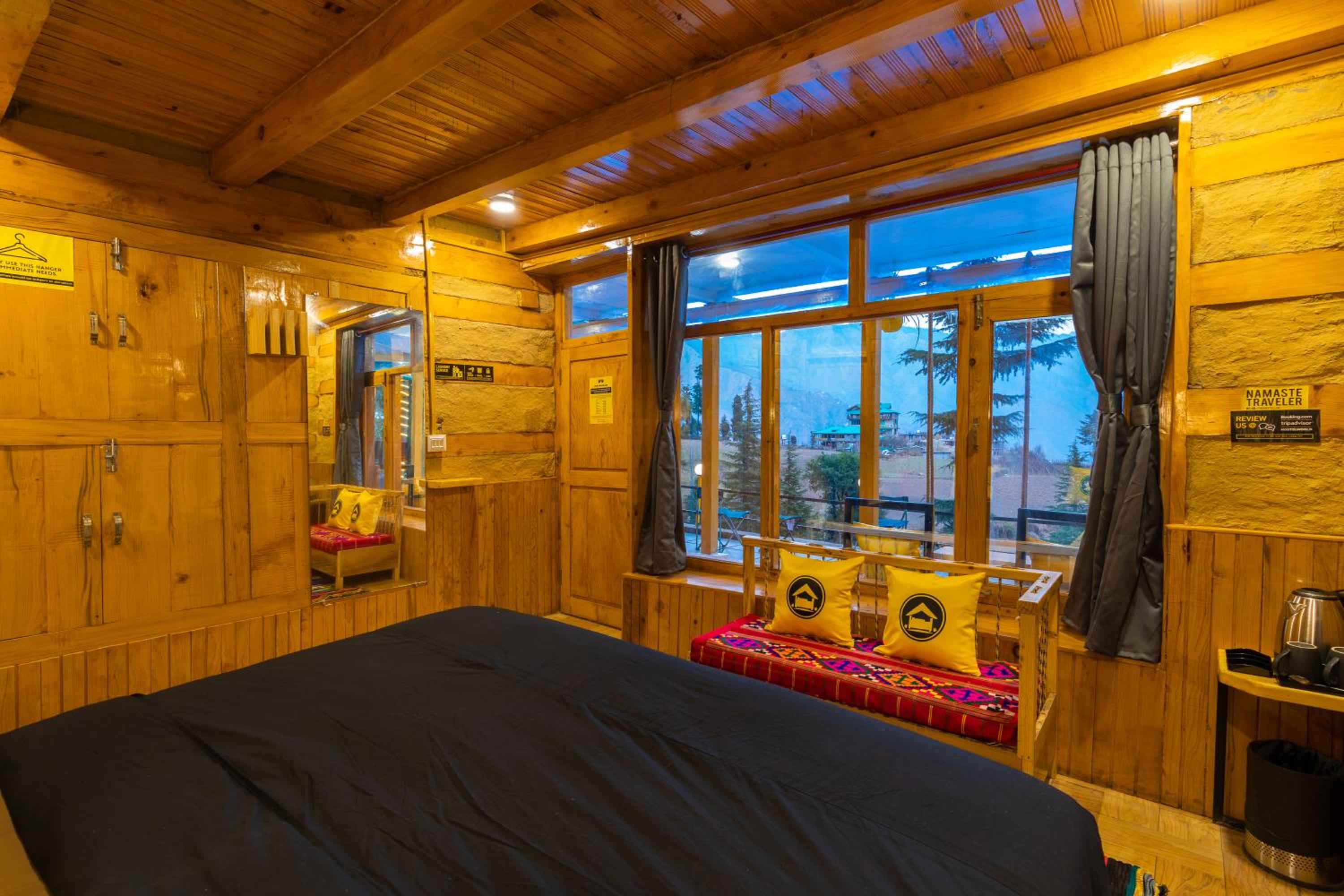 Deluxe Double Room With Valley View photo 3