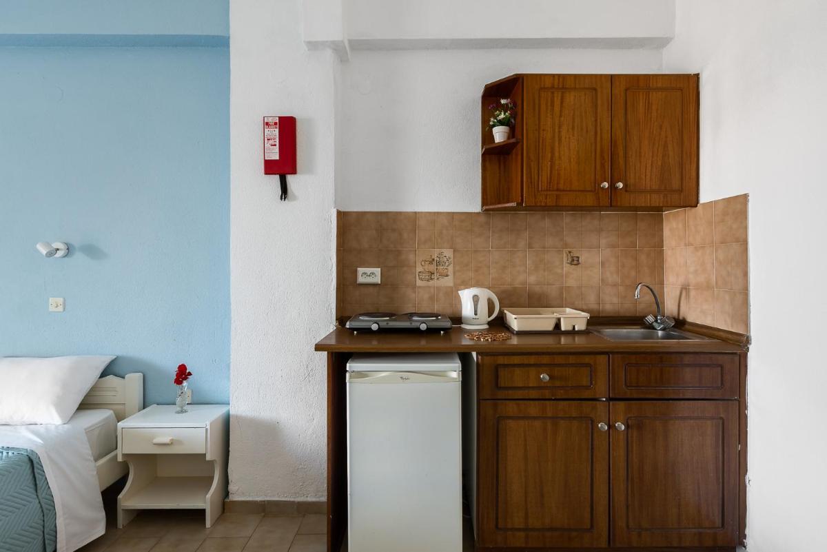 One-Bedroom Apartment with Sea View photo 3
