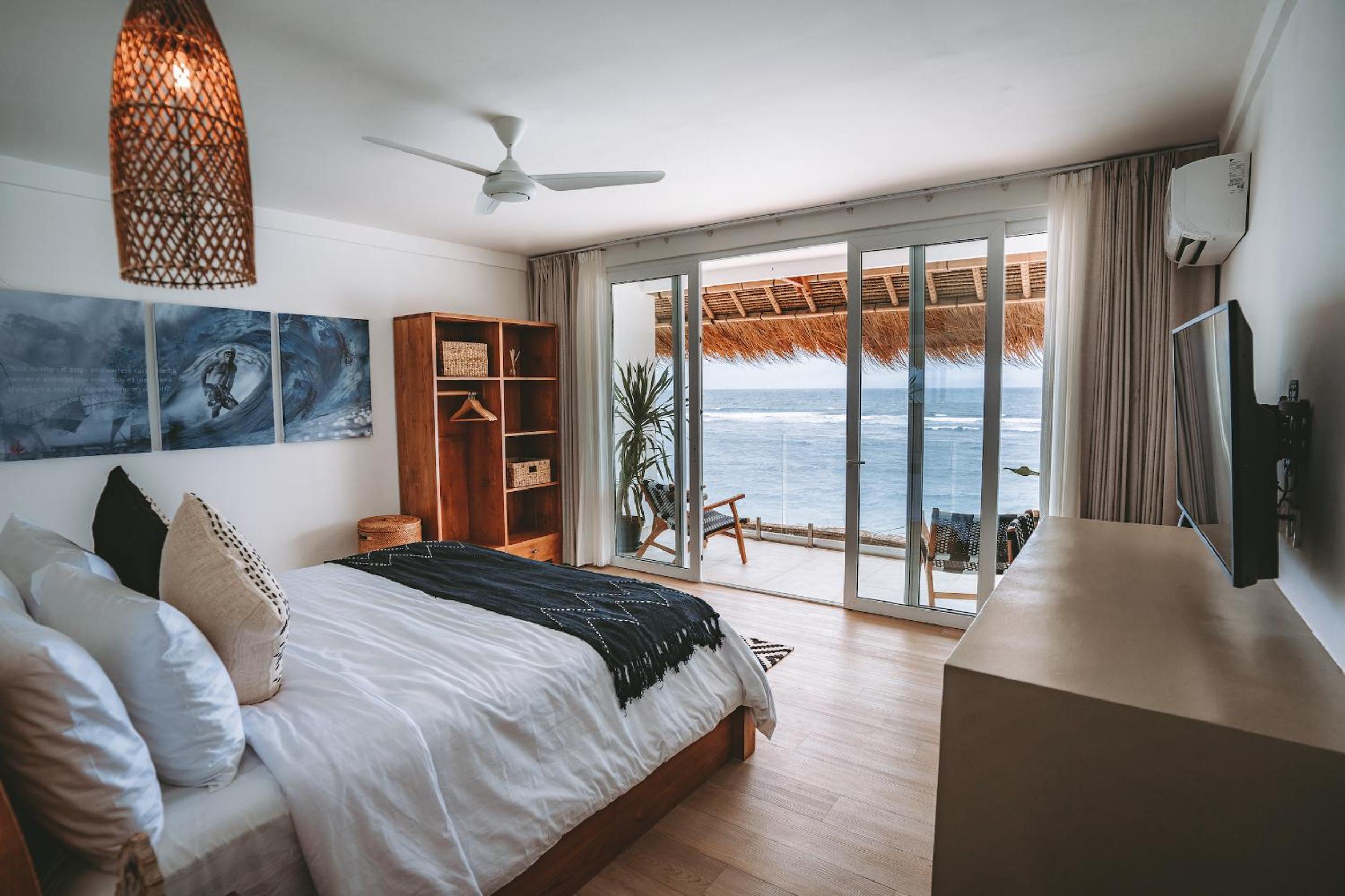 Deluxe Double Room With Balcony And Sea View